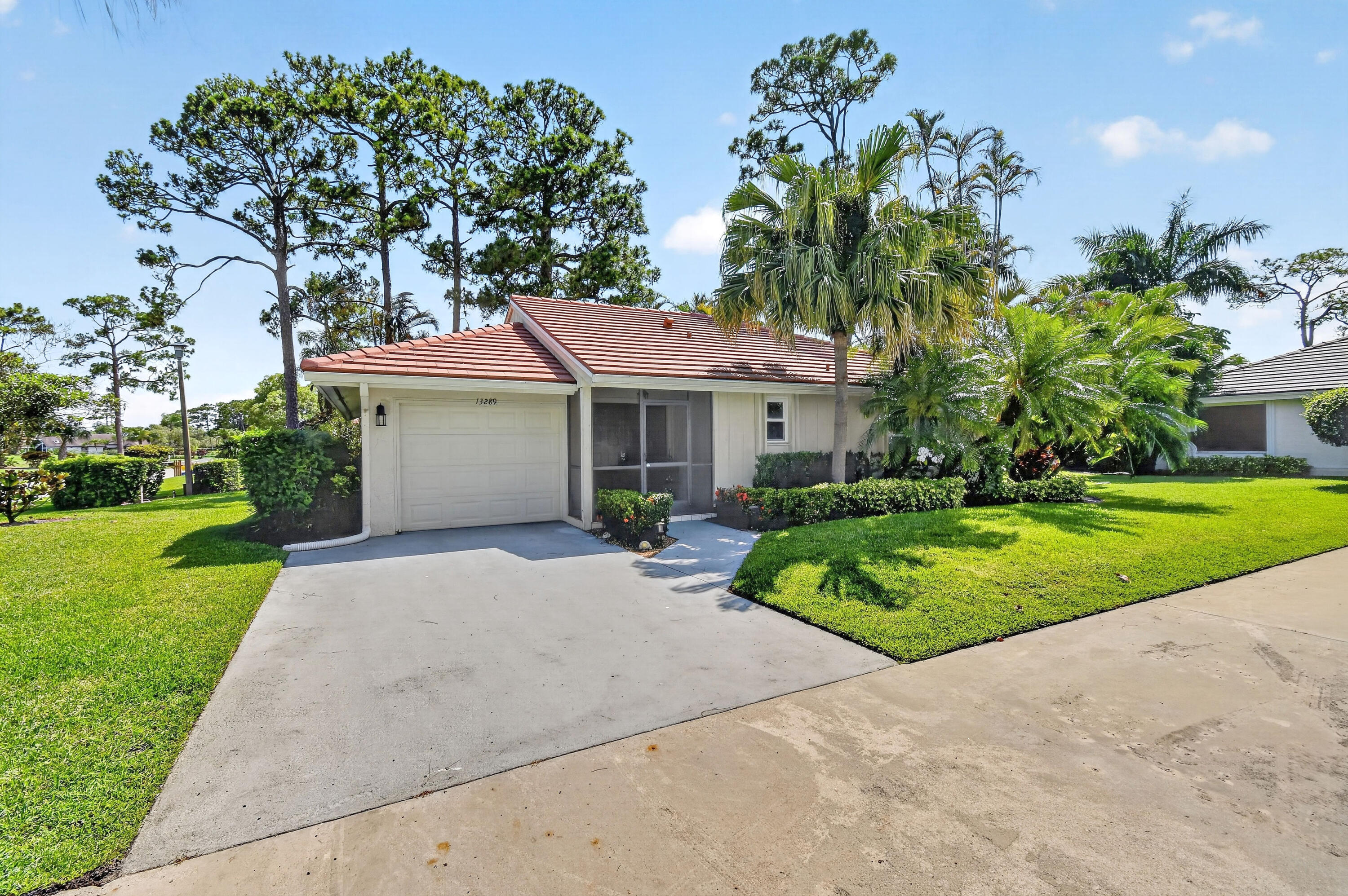 EASTPOINTE SUB 9 - Residential Lease