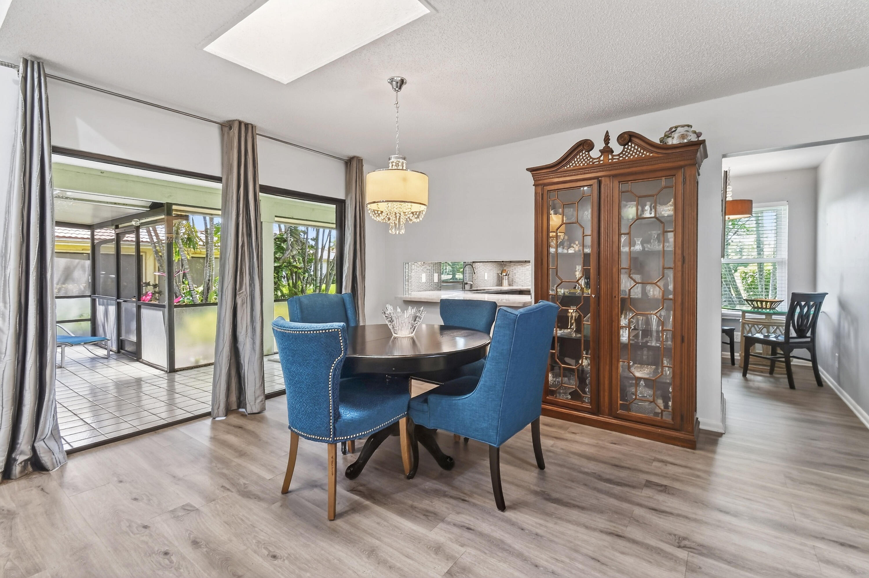 EASTPOINTE SUB 9 - Residential Lease