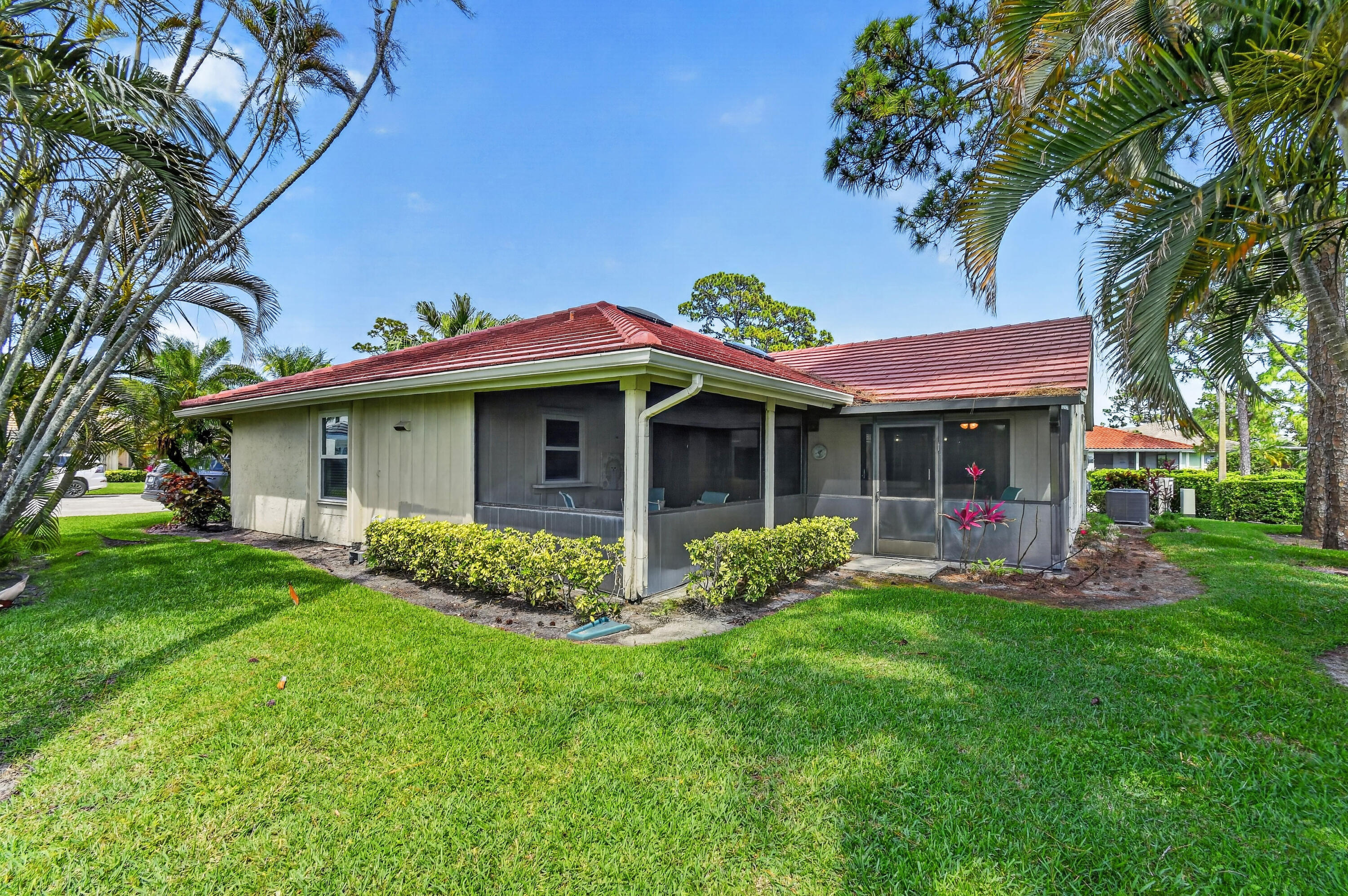 EASTPOINTE SUB 9 - Residential Lease