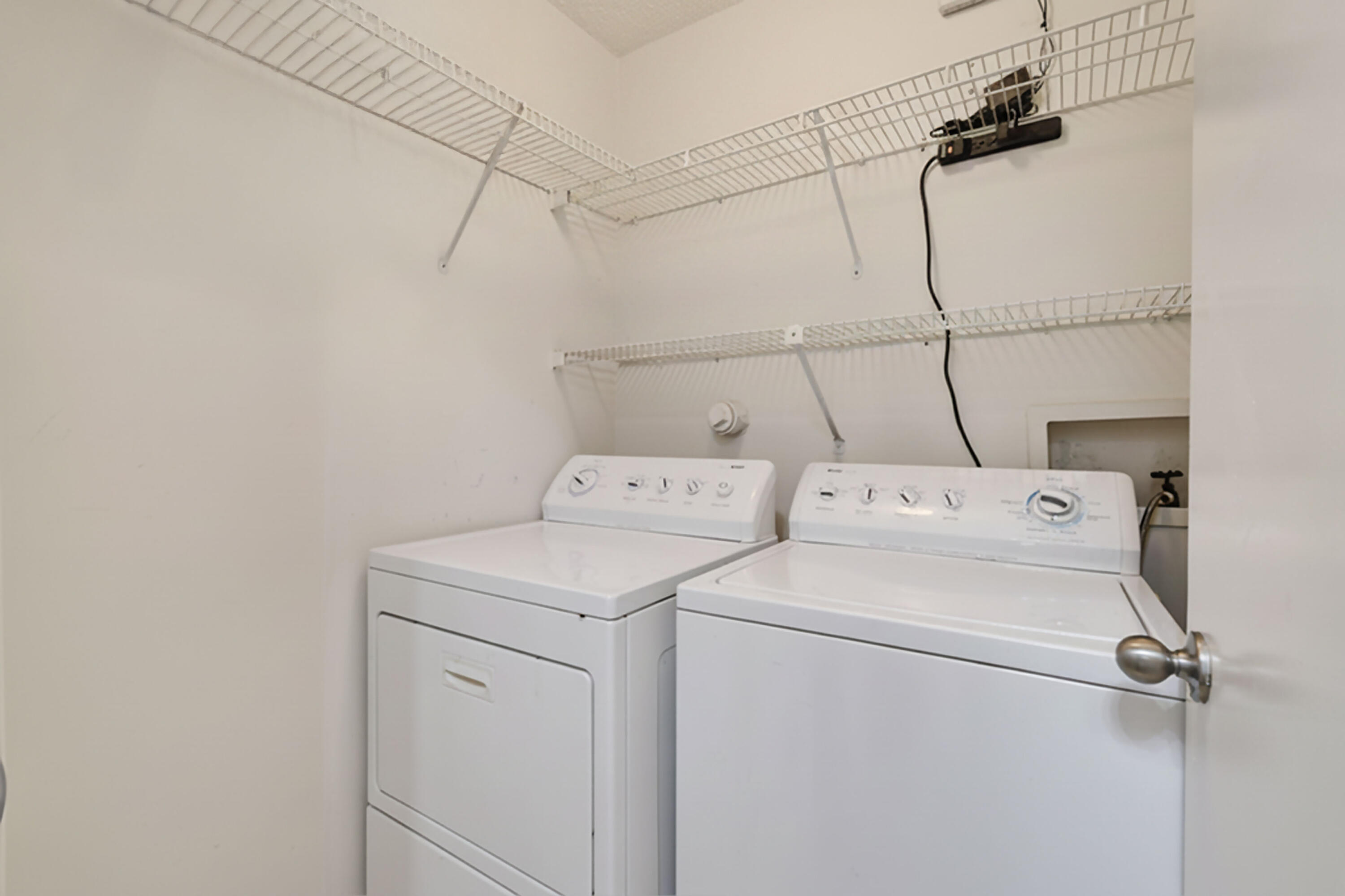EASTPOINTE SUB 9 - Residential Lease