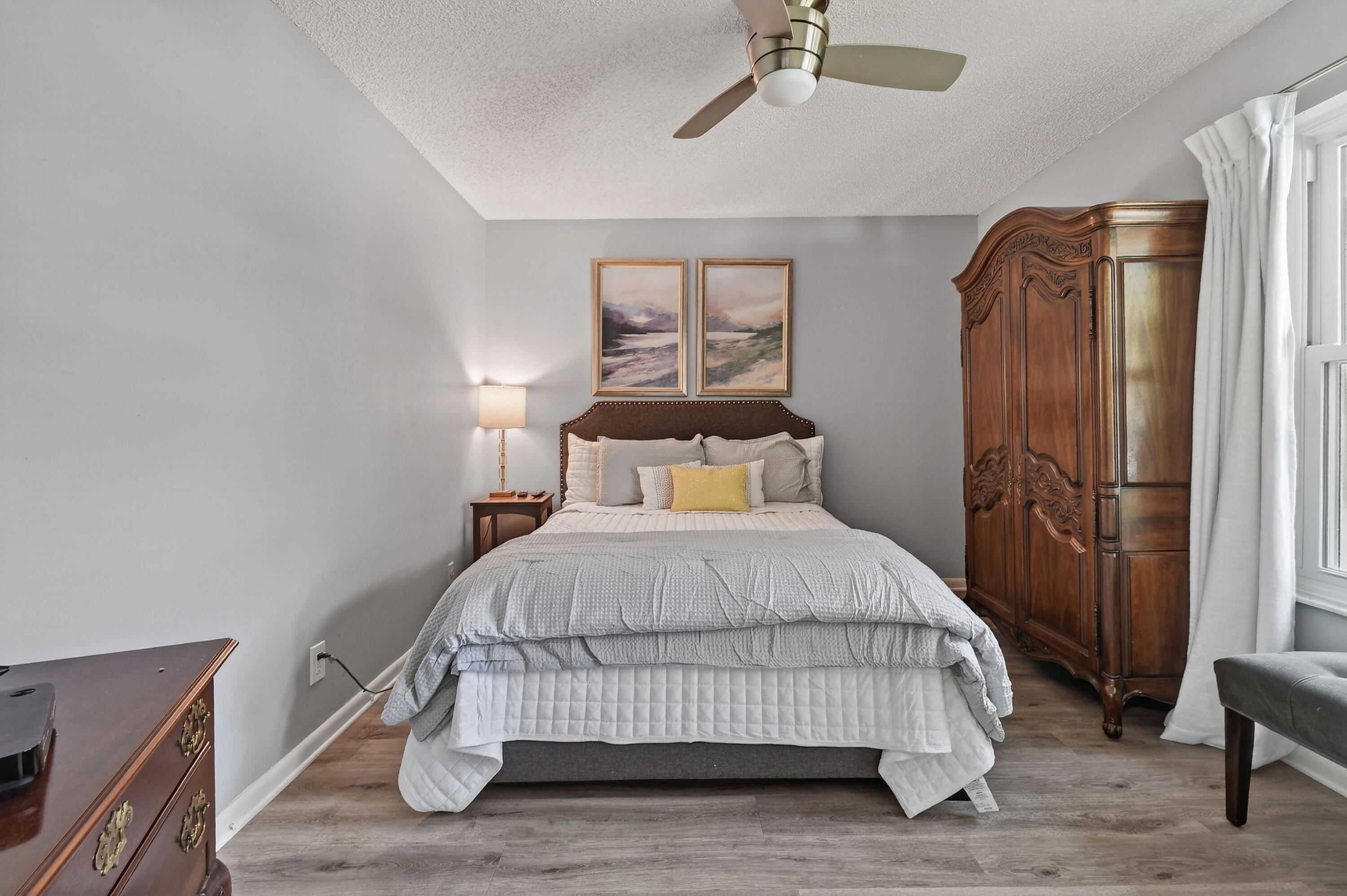 EASTPOINTE SUB 9 - Residential Lease