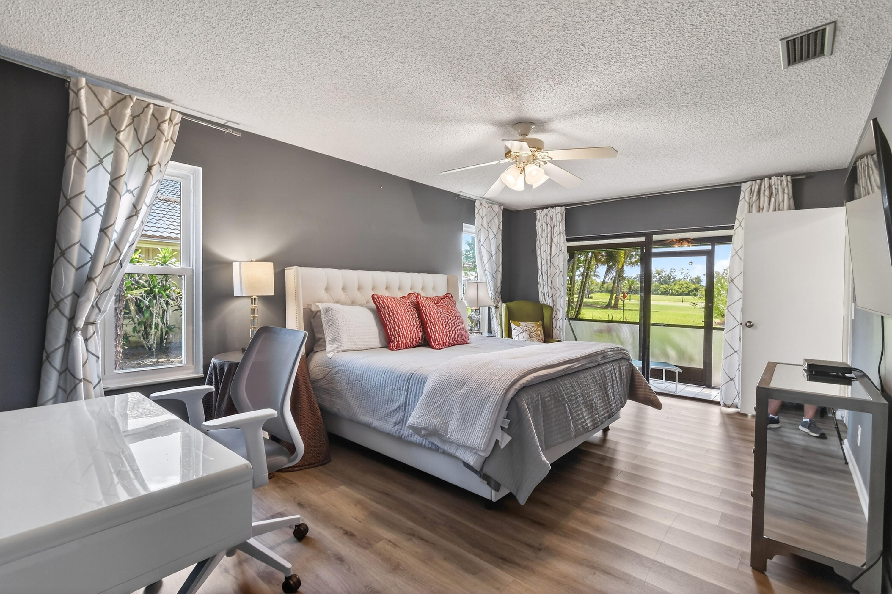 EASTPOINTE SUB 9 - Residential Lease