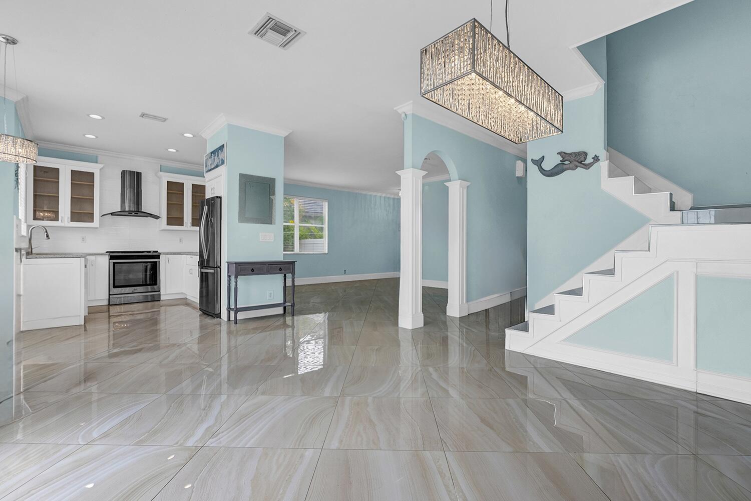 THOROUGHBRED LAKE ESTATES 2 - Residential
