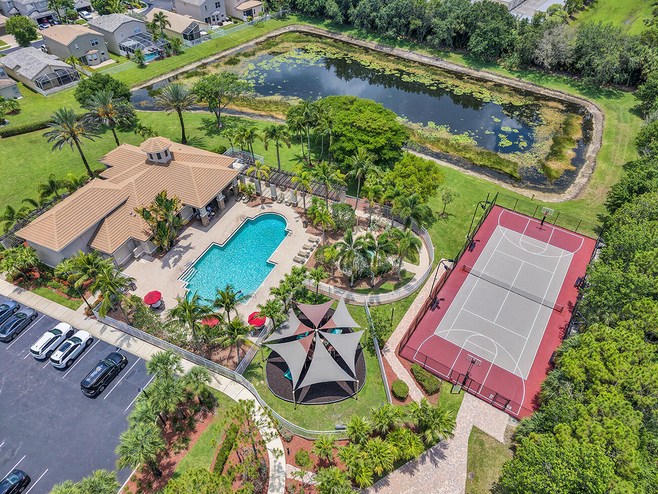 THOROUGHBRED LAKE ESTATES 2 - Residential