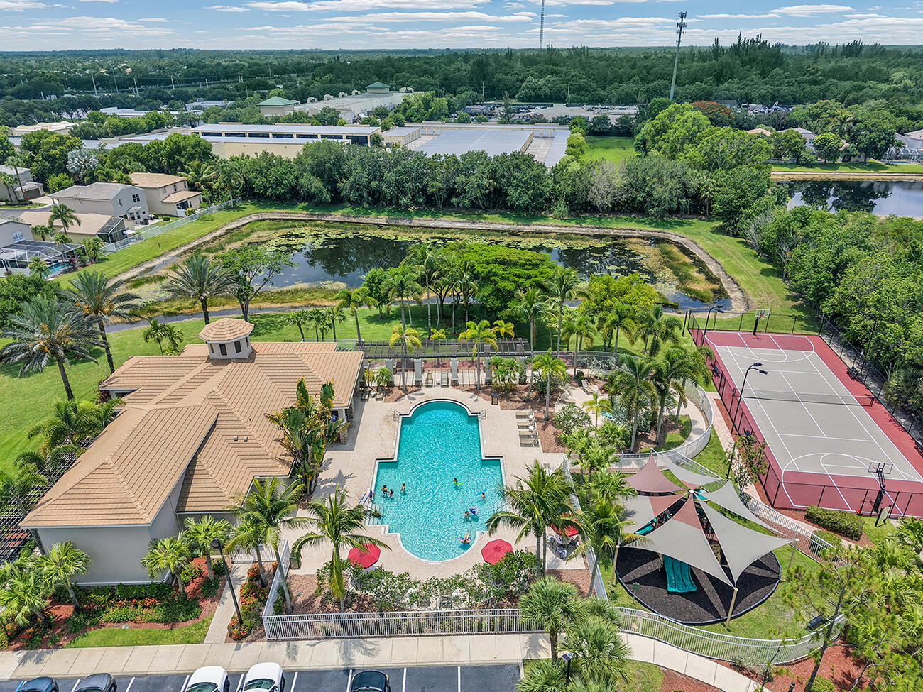 THOROUGHBRED LAKE ESTATES 2 - Residential