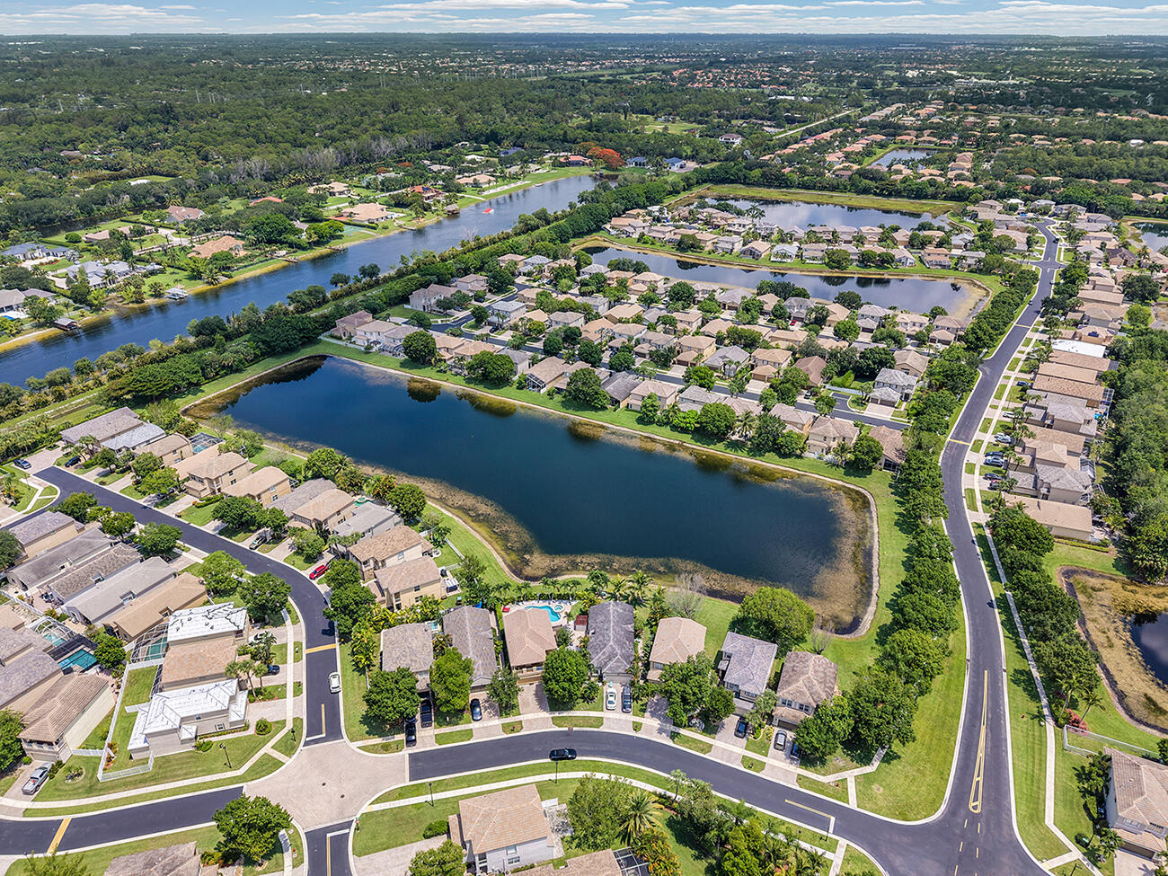 THOROUGHBRED LAKE ESTATES 2 - Residential