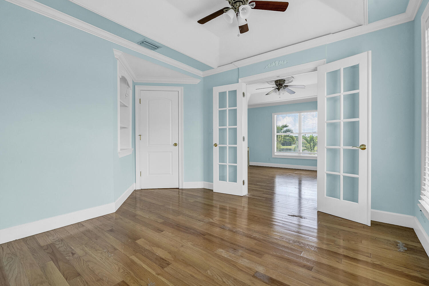 THOROUGHBRED LAKE ESTATES 2 - Residential