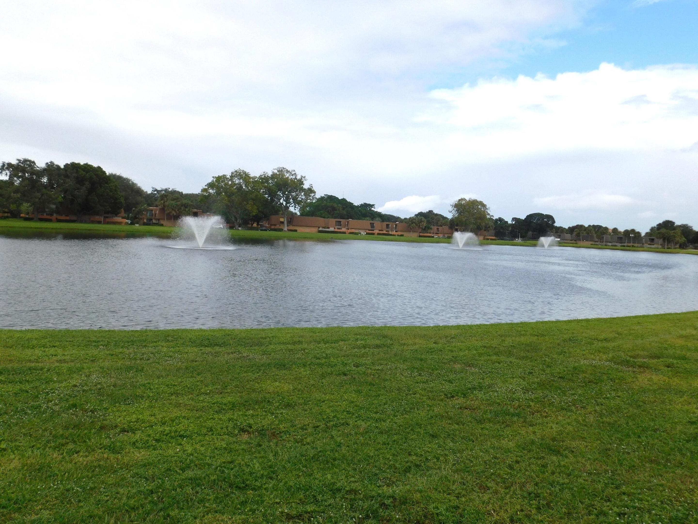 VILLAGE OF SANDALWOOD LAKES 1 - Residential