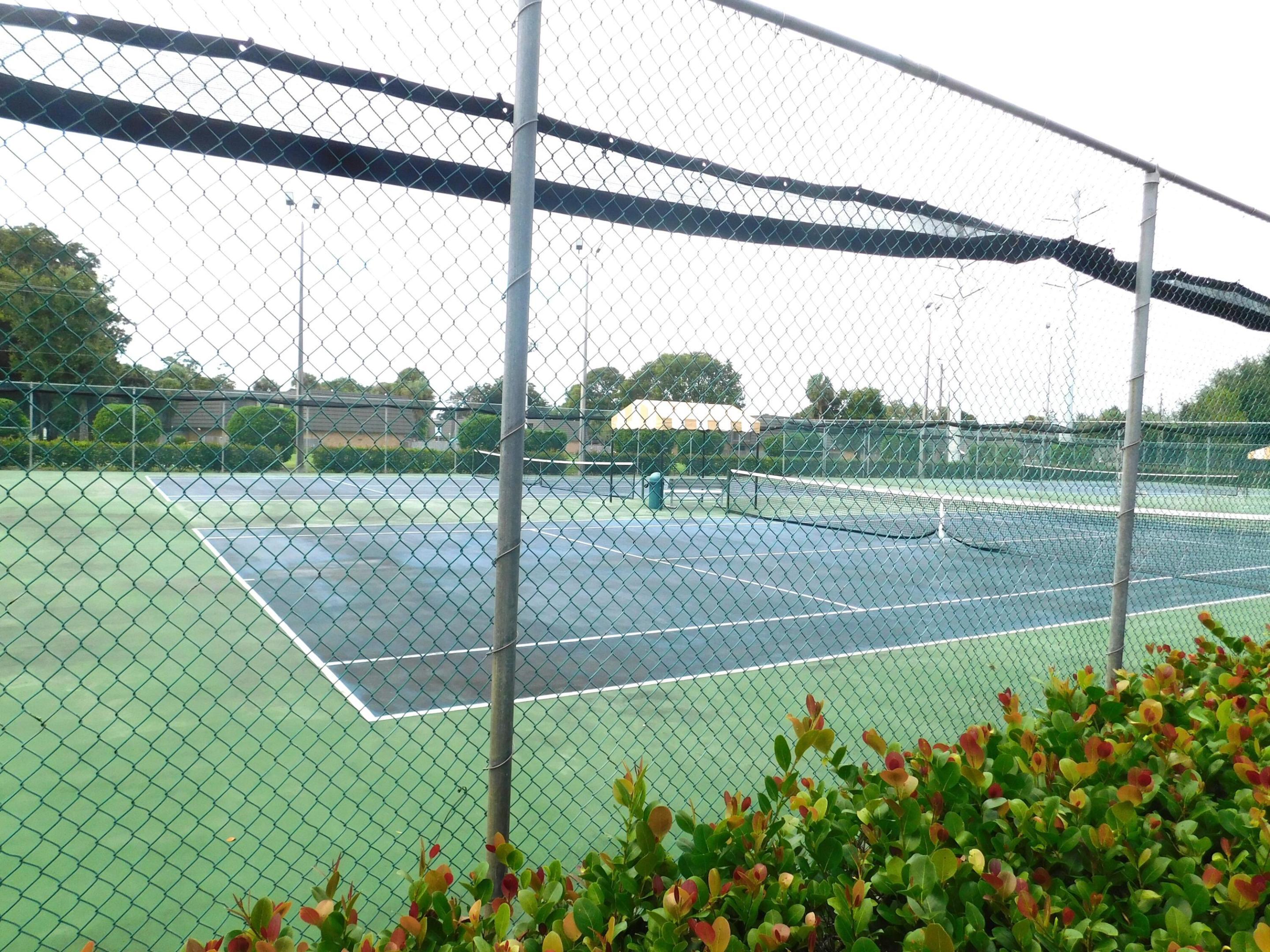 VILLAGE OF SANDALWOOD LAKES 1 - Residential