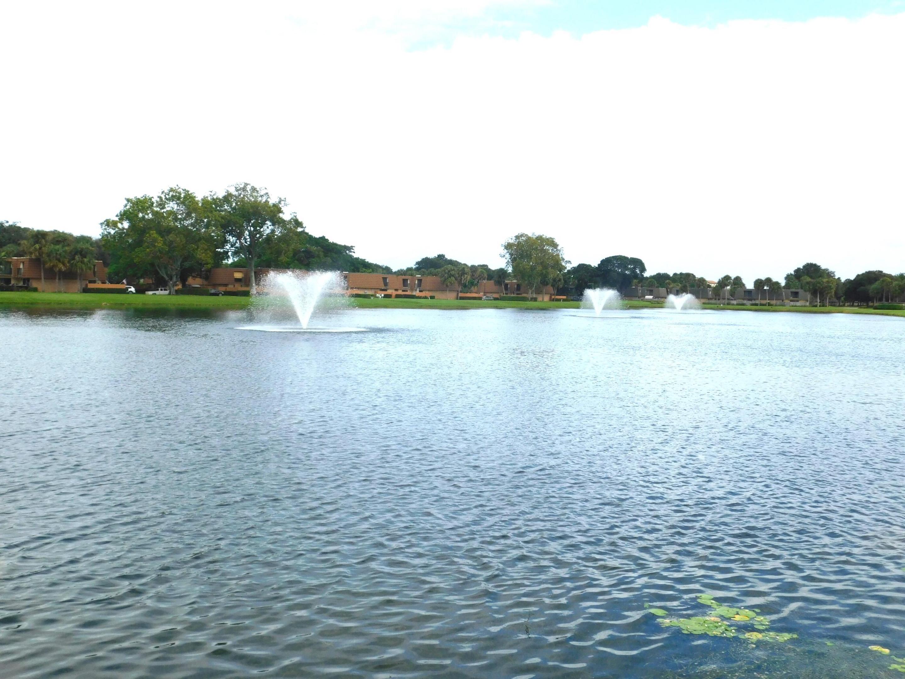VILLAGE OF SANDALWOOD LAKES 1 - Residential