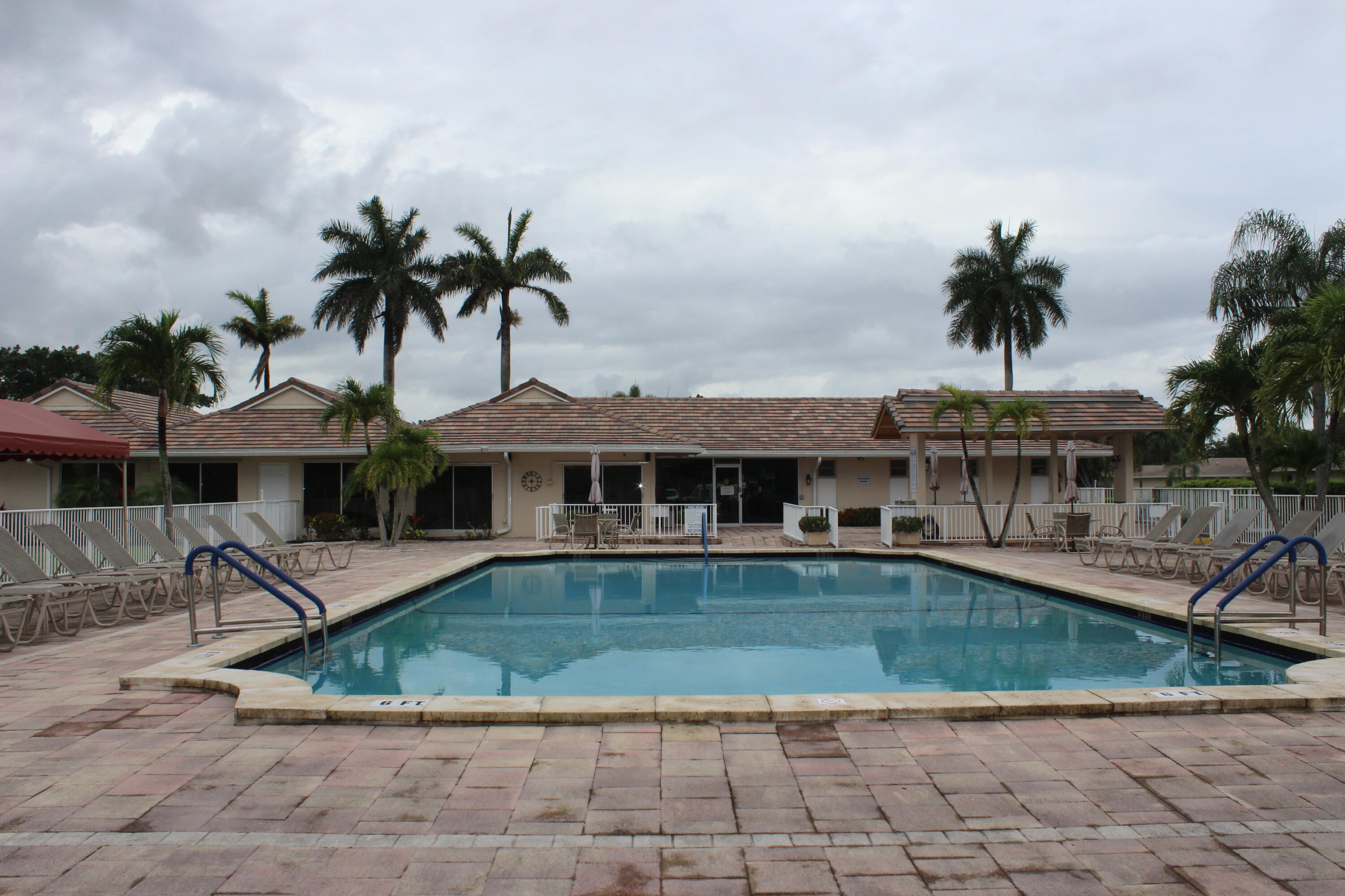 BOCA LAKES CONDO - Residential
