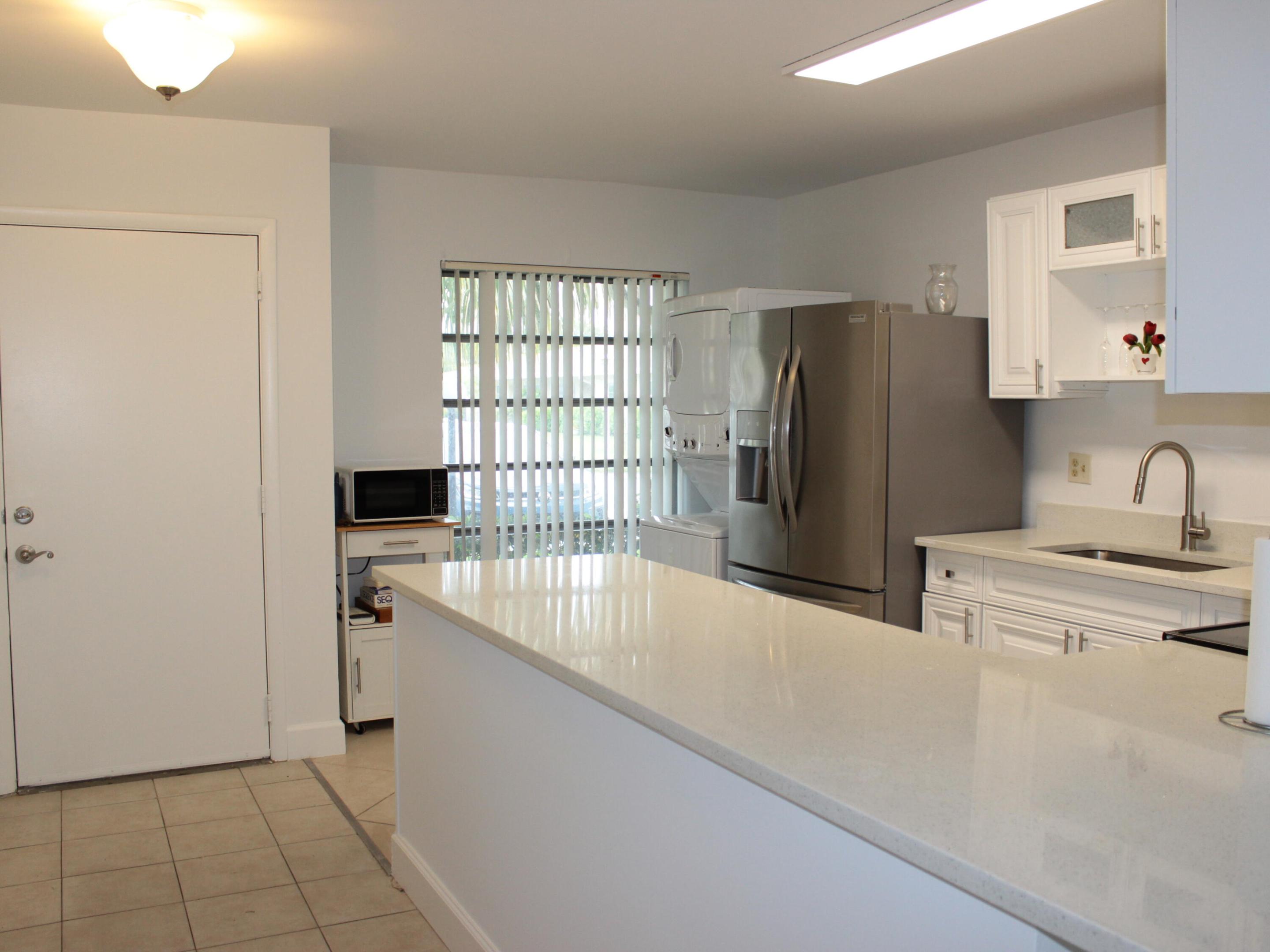 BOCA LAKES CONDO - Residential