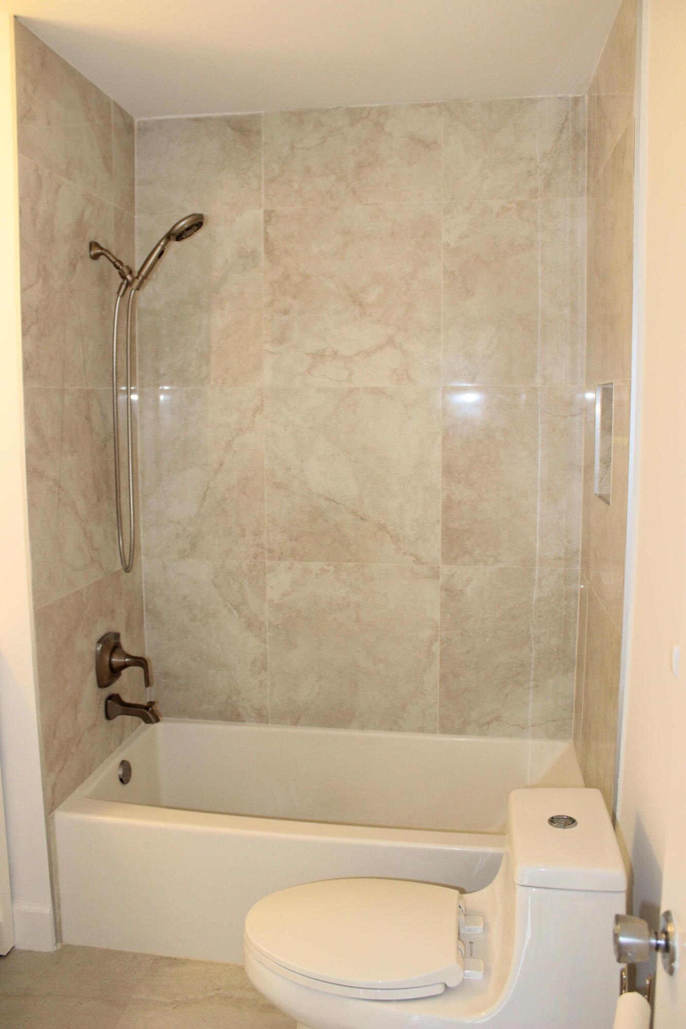 BOCA LAKES CONDO - Residential