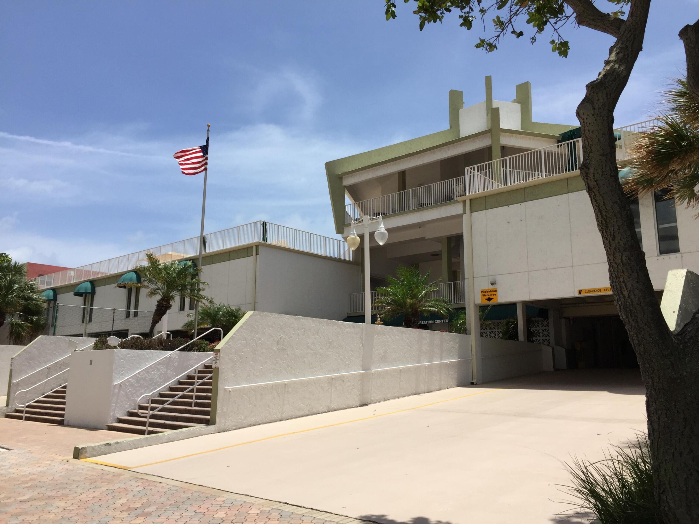 POMPANO BEACH CLUB NORTH CONDO - Residential Lease