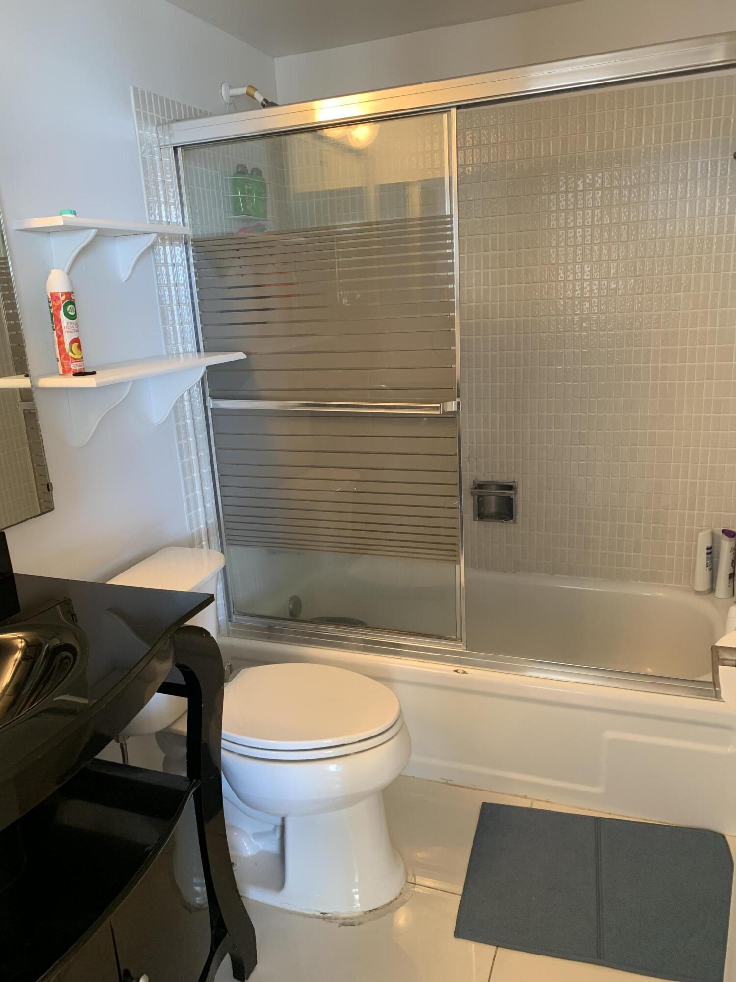 POMPANO BEACH CLUB NORTH CONDO - Residential Lease