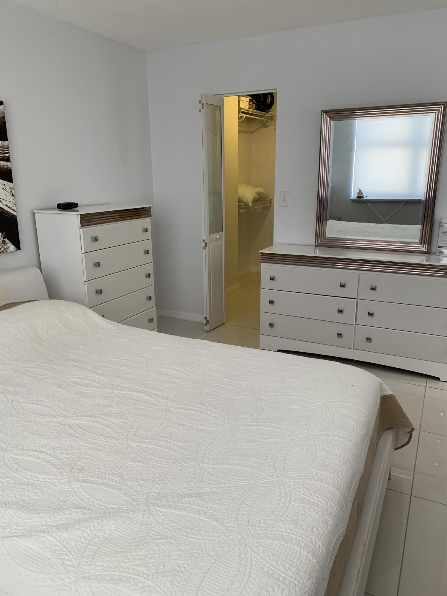 POMPANO BEACH CLUB NORTH CONDO - Residential Lease
