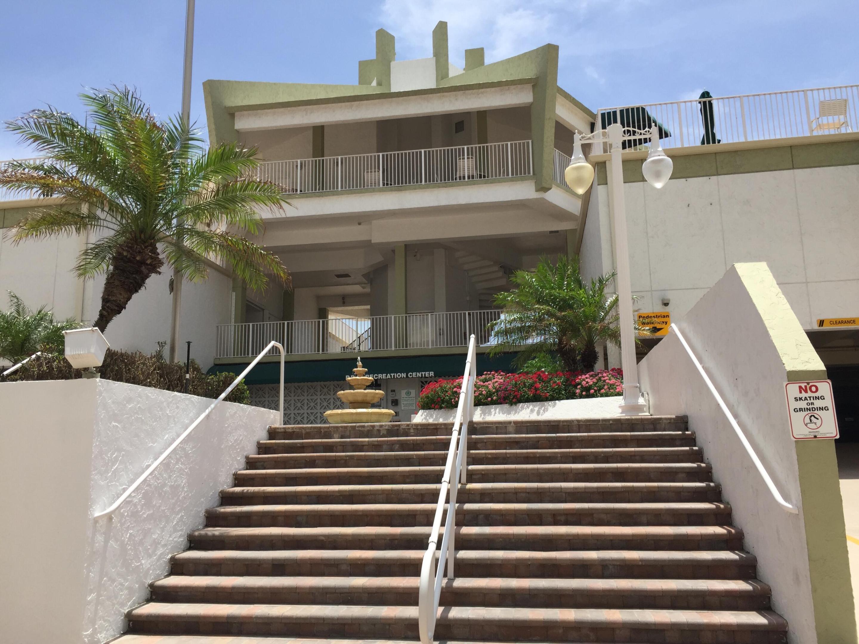 POMPANO BEACH CLUB NORTH CONDO - Residential Lease