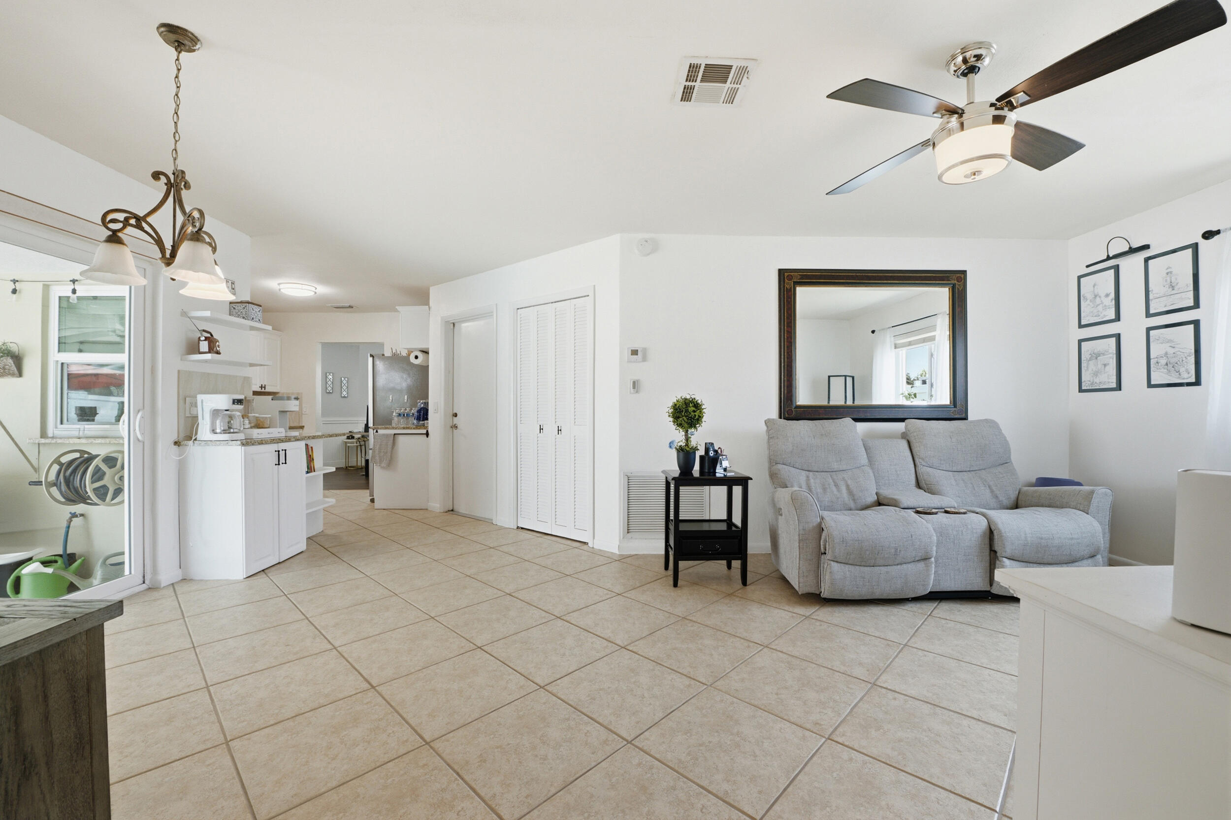 EDGEFIELD 1ST SEC - Residential