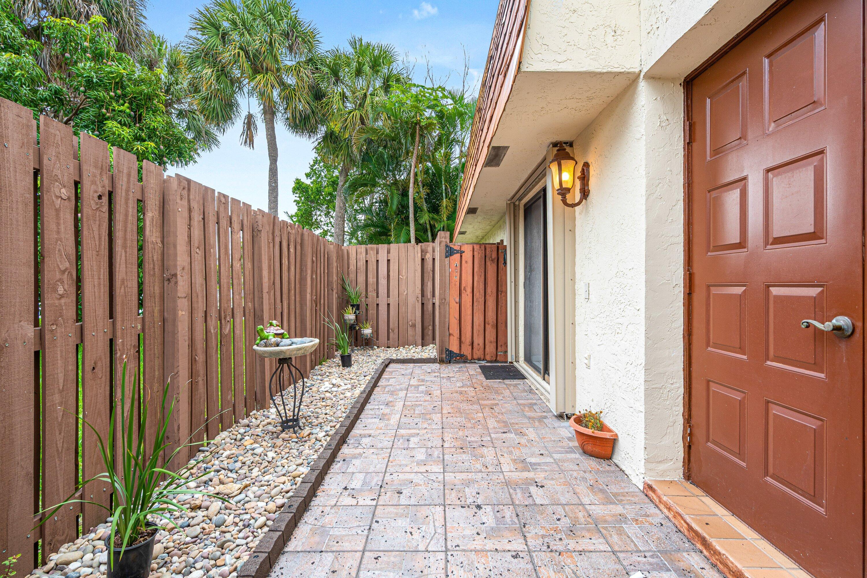 WOODVILLE - Residential