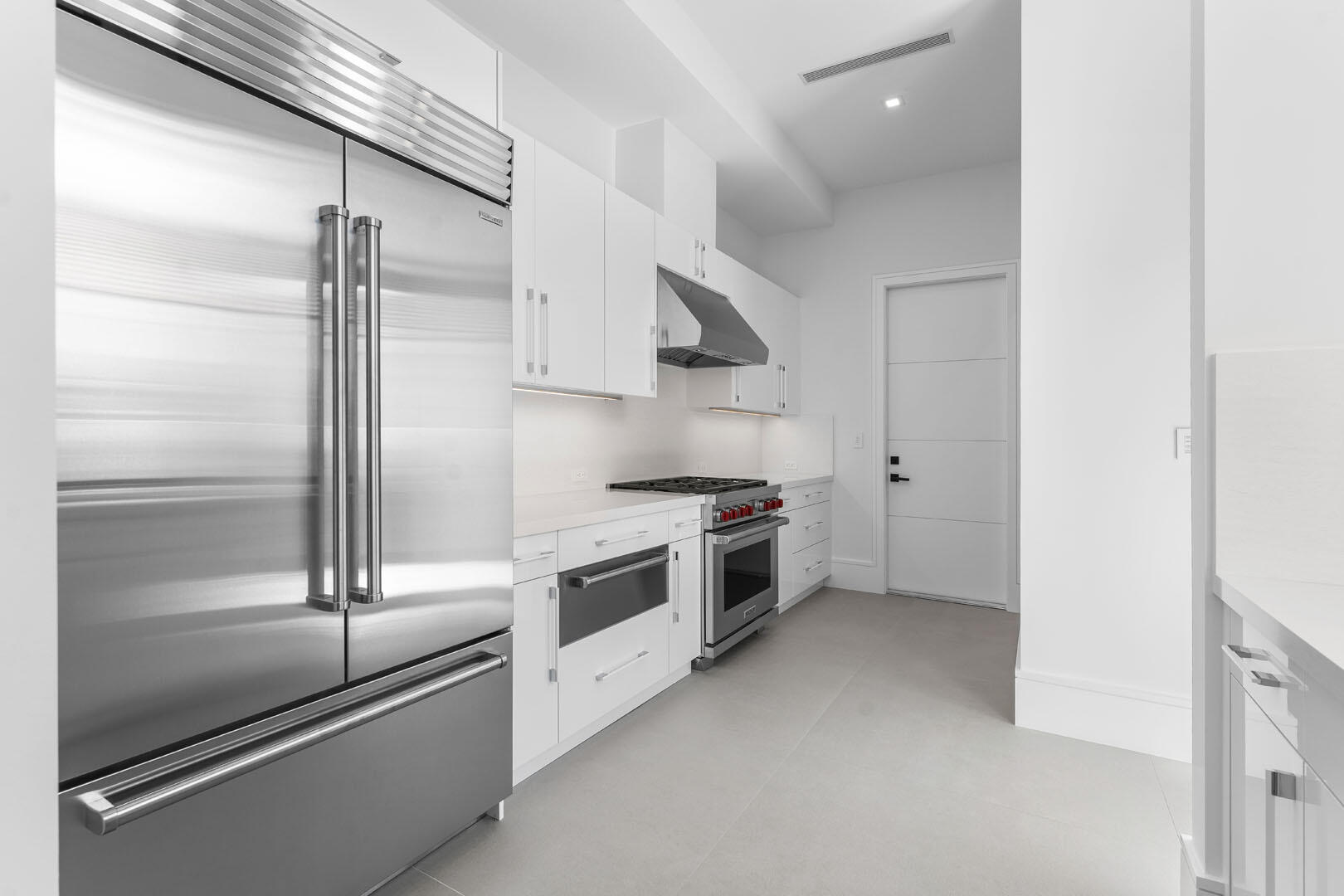 ROYAL PALM YACHT & COUNTRY CLUB - Residential