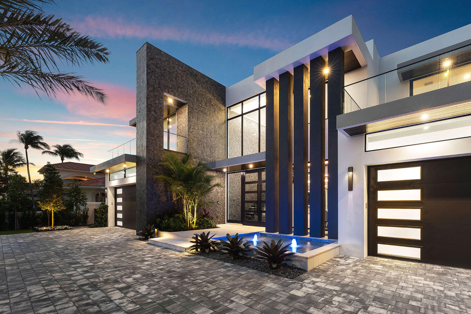 ROYAL PALM YACHT & COUNTRY CLUB - Residential