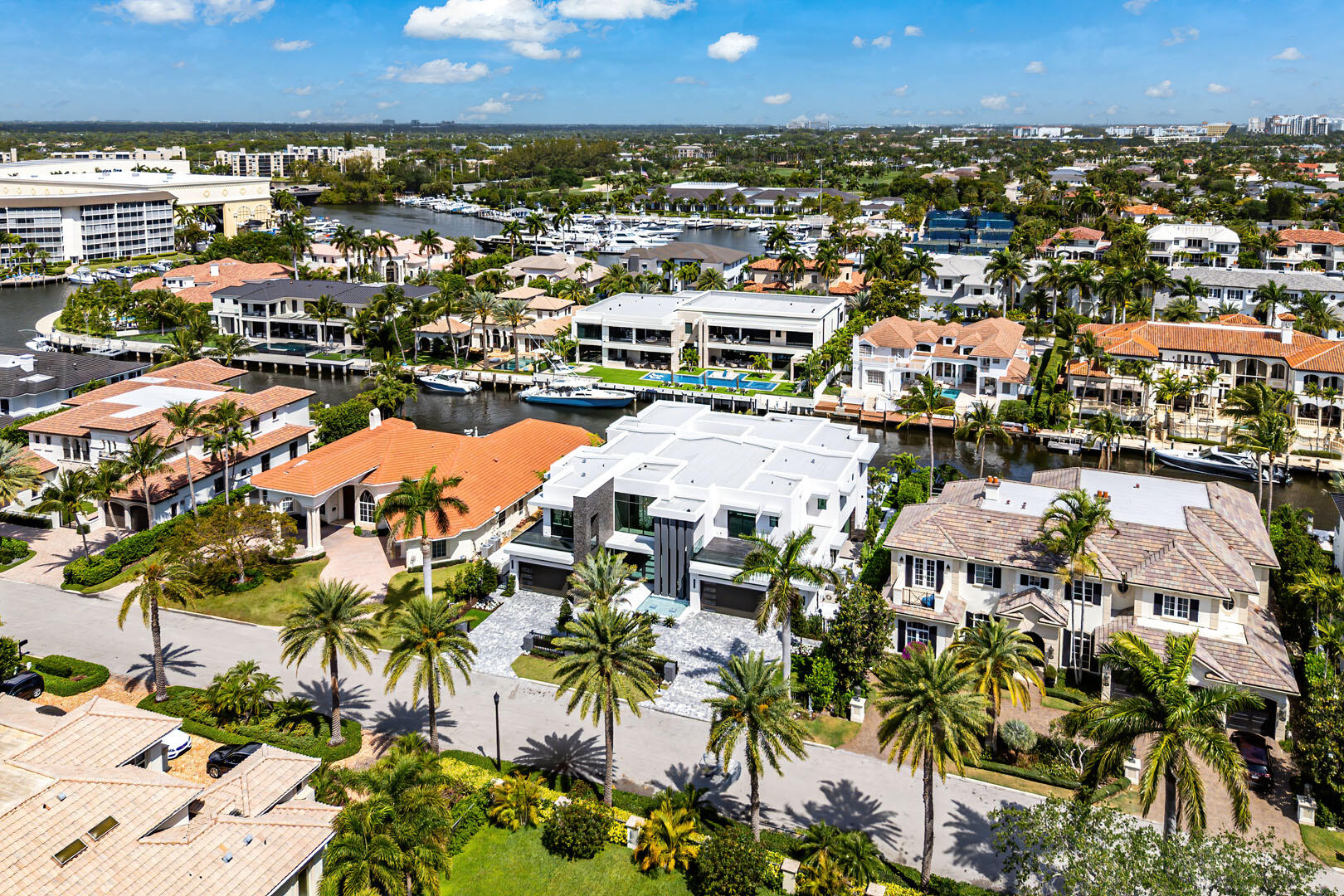ROYAL PALM YACHT & COUNTRY CLUB - Residential