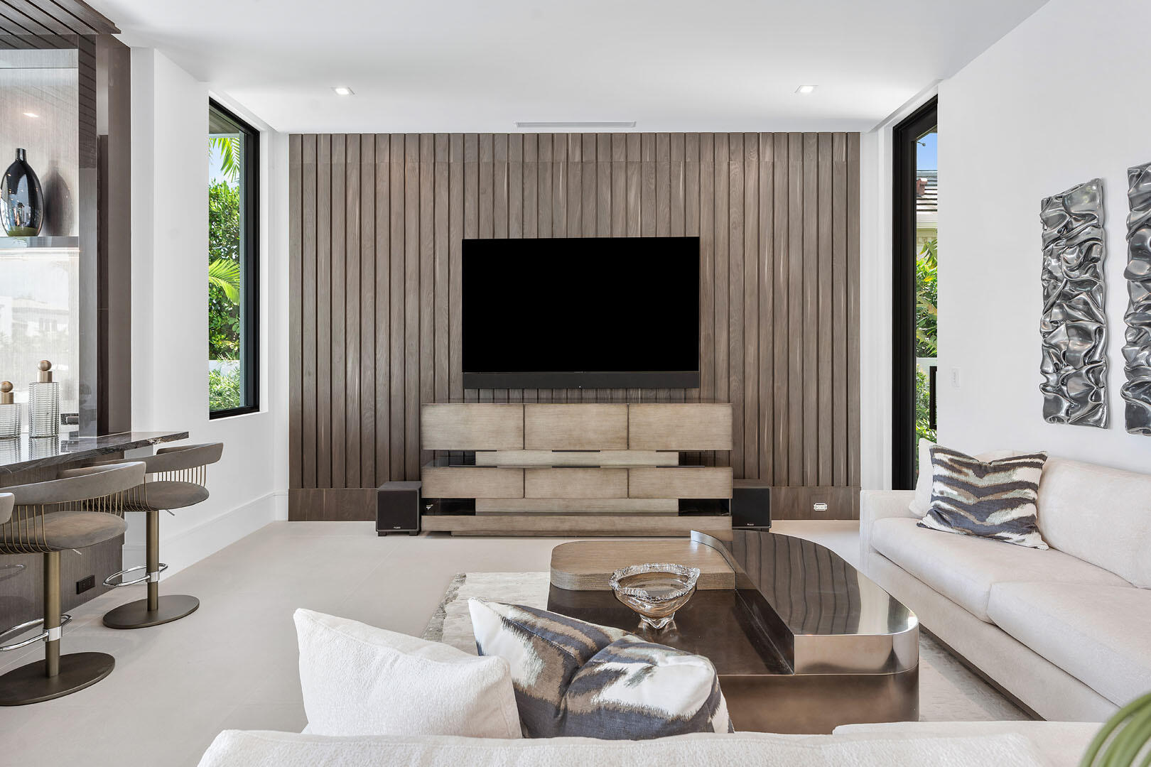 ROYAL PALM YACHT & COUNTRY CLUB - Residential