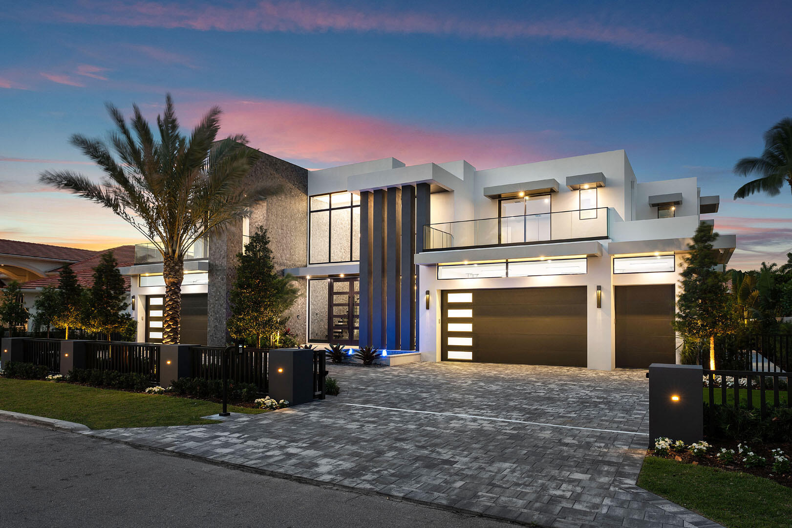 ROYAL PALM YACHT & COUNTRY CLUB - Residential