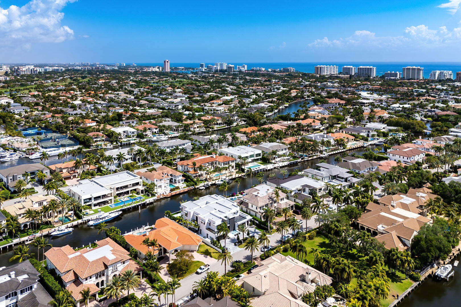 ROYAL PALM YACHT & COUNTRY CLUB - Residential