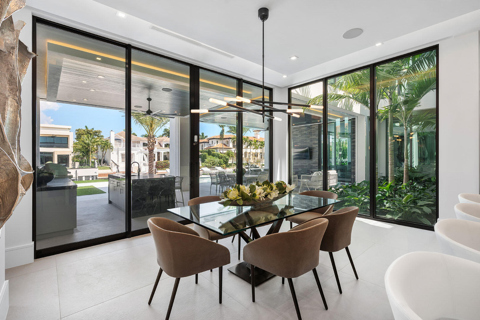 ROYAL PALM YACHT & COUNTRY CLUB - Residential