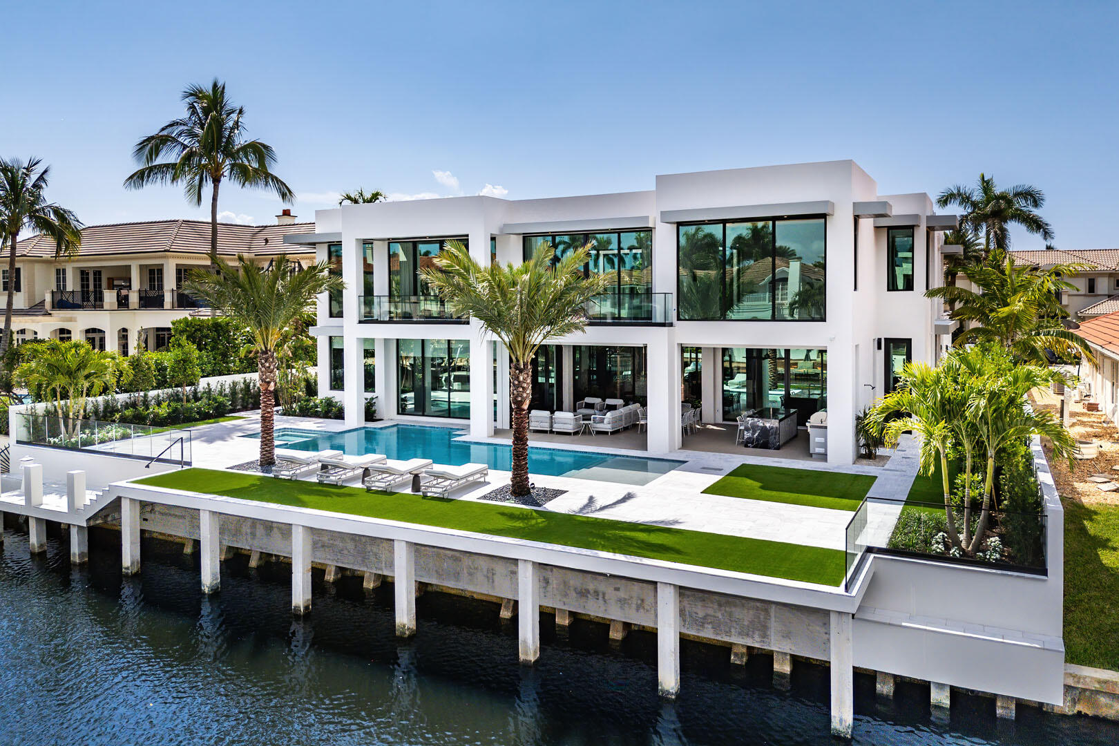ROYAL PALM YACHT & COUNTRY CLUB - Residential