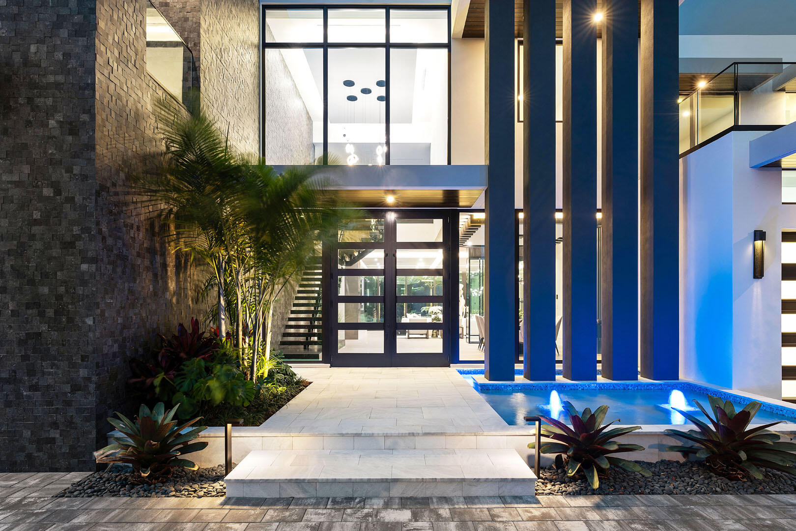 ROYAL PALM YACHT & COUNTRY CLUB - Residential