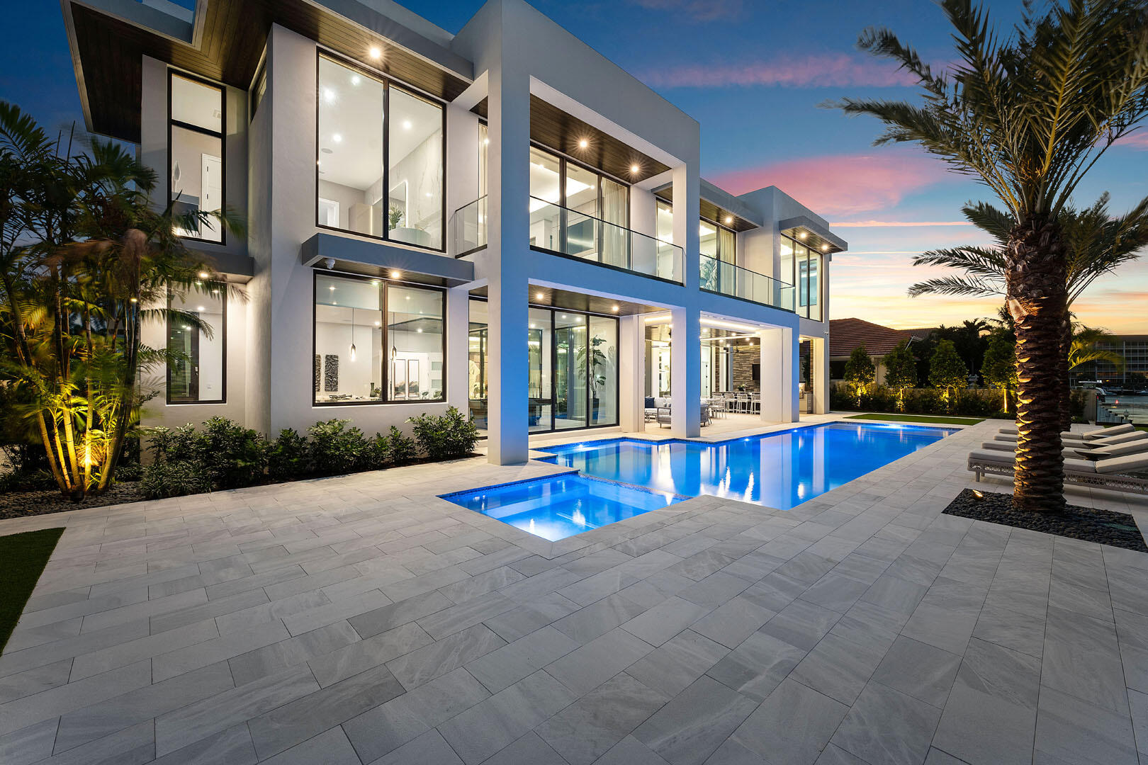 ROYAL PALM YACHT & COUNTRY CLUB - Residential