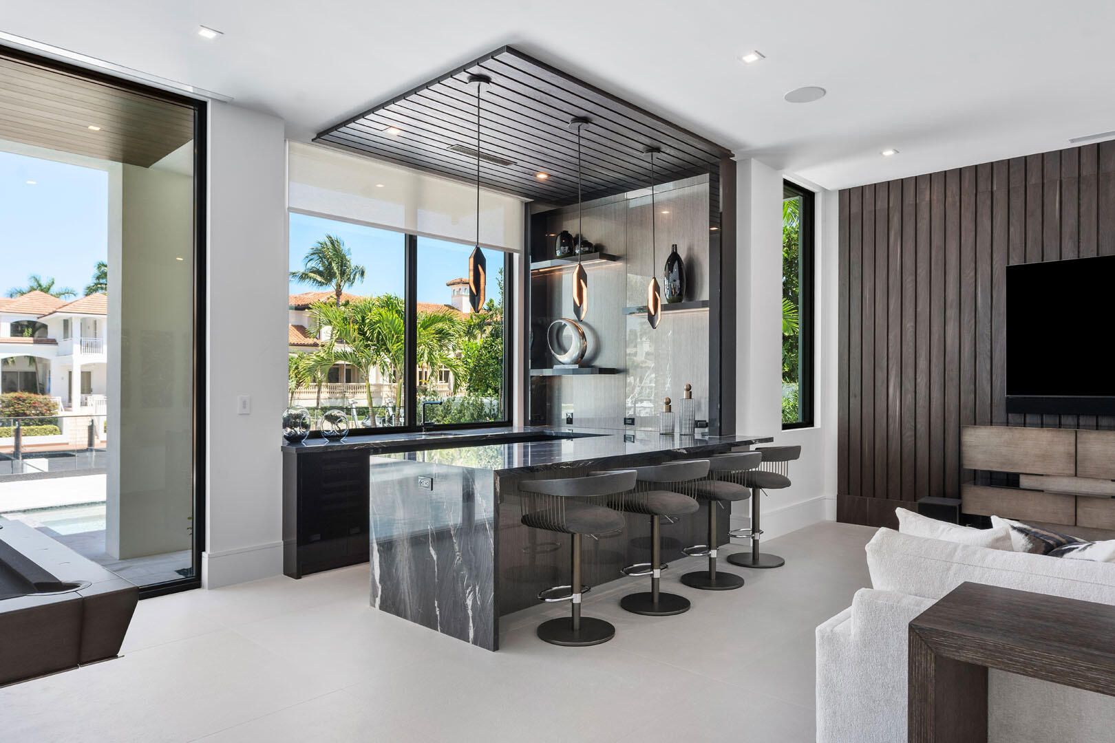 ROYAL PALM YACHT & COUNTRY CLUB - Residential