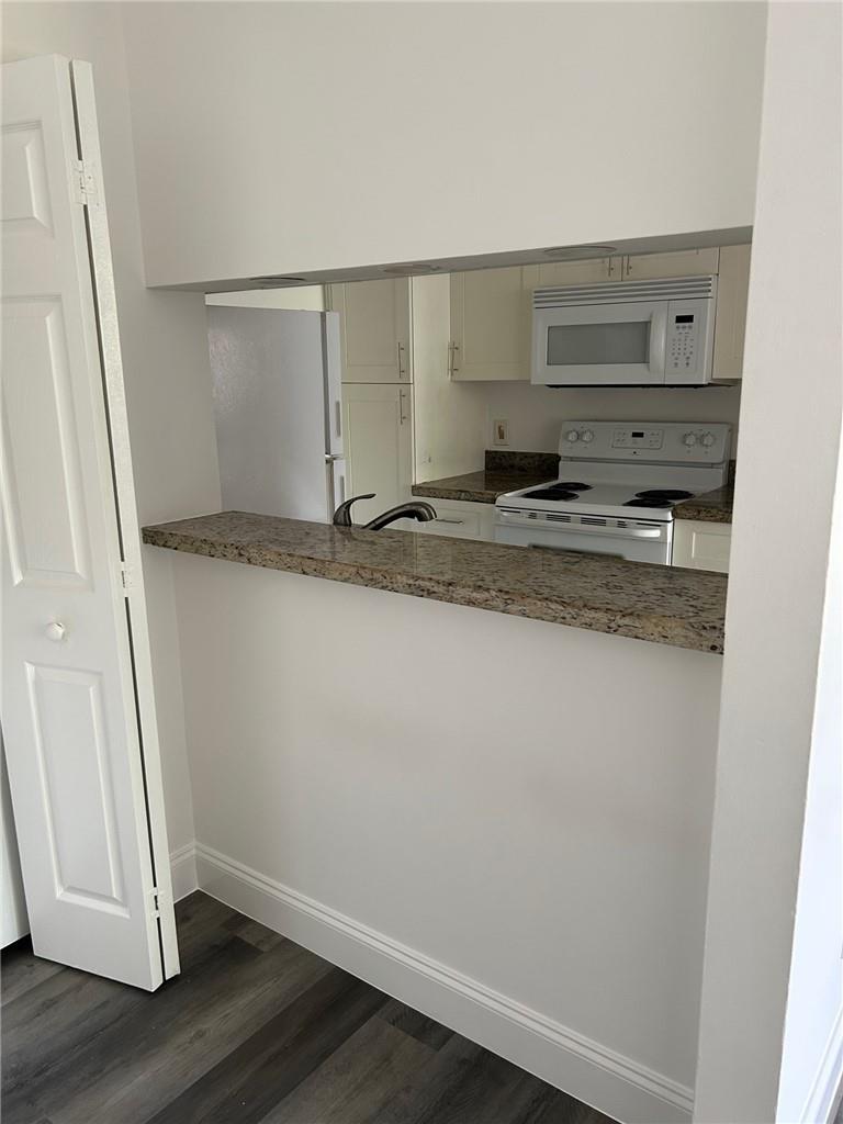PALM AIRE GARDENS - Residential