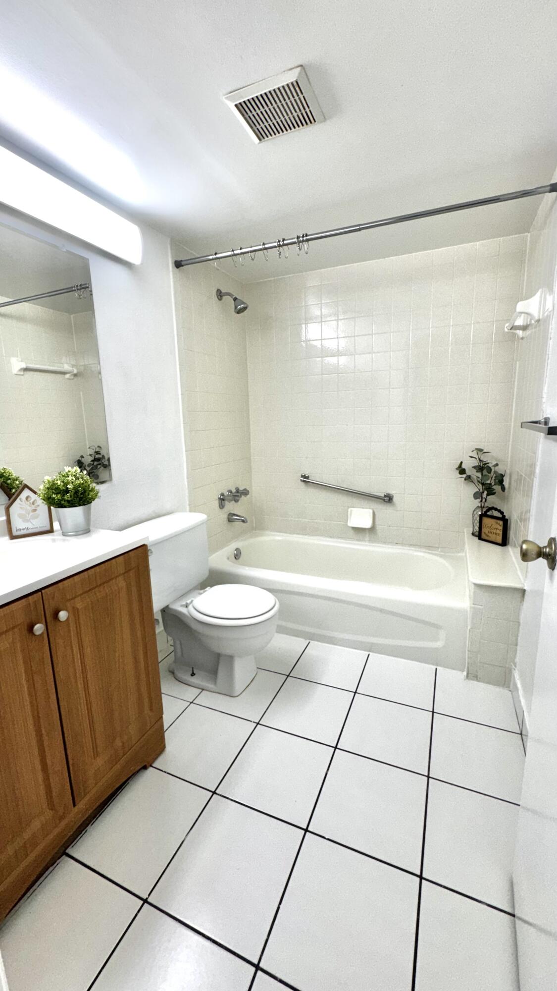 PALM CLUB VILLAGE I CONDO - Residential