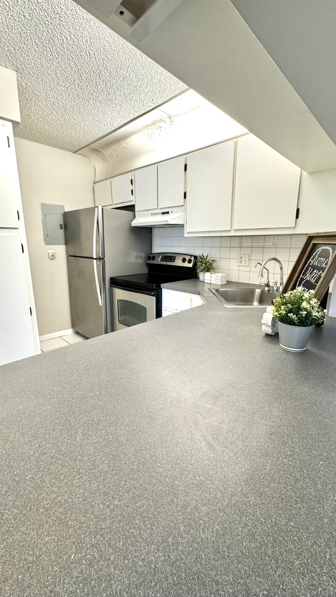 PALM CLUB VILLAGE I CONDO - Residential