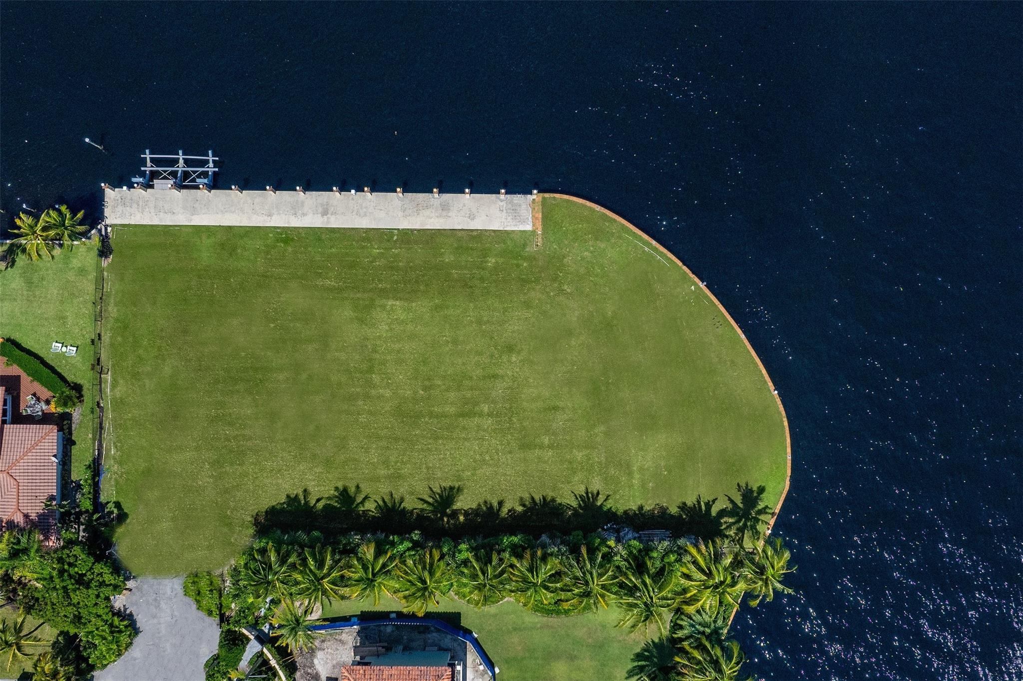 Sea Island - Land