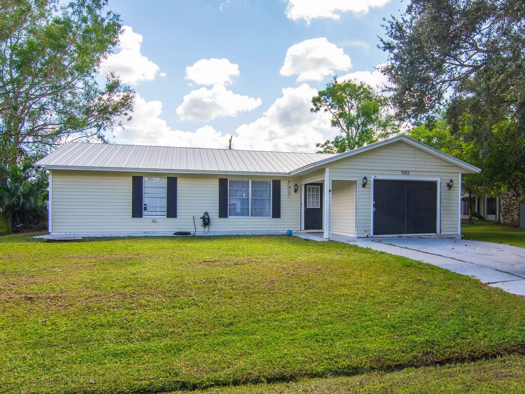 PORT ST LUCIE SECTION 3 - Residential