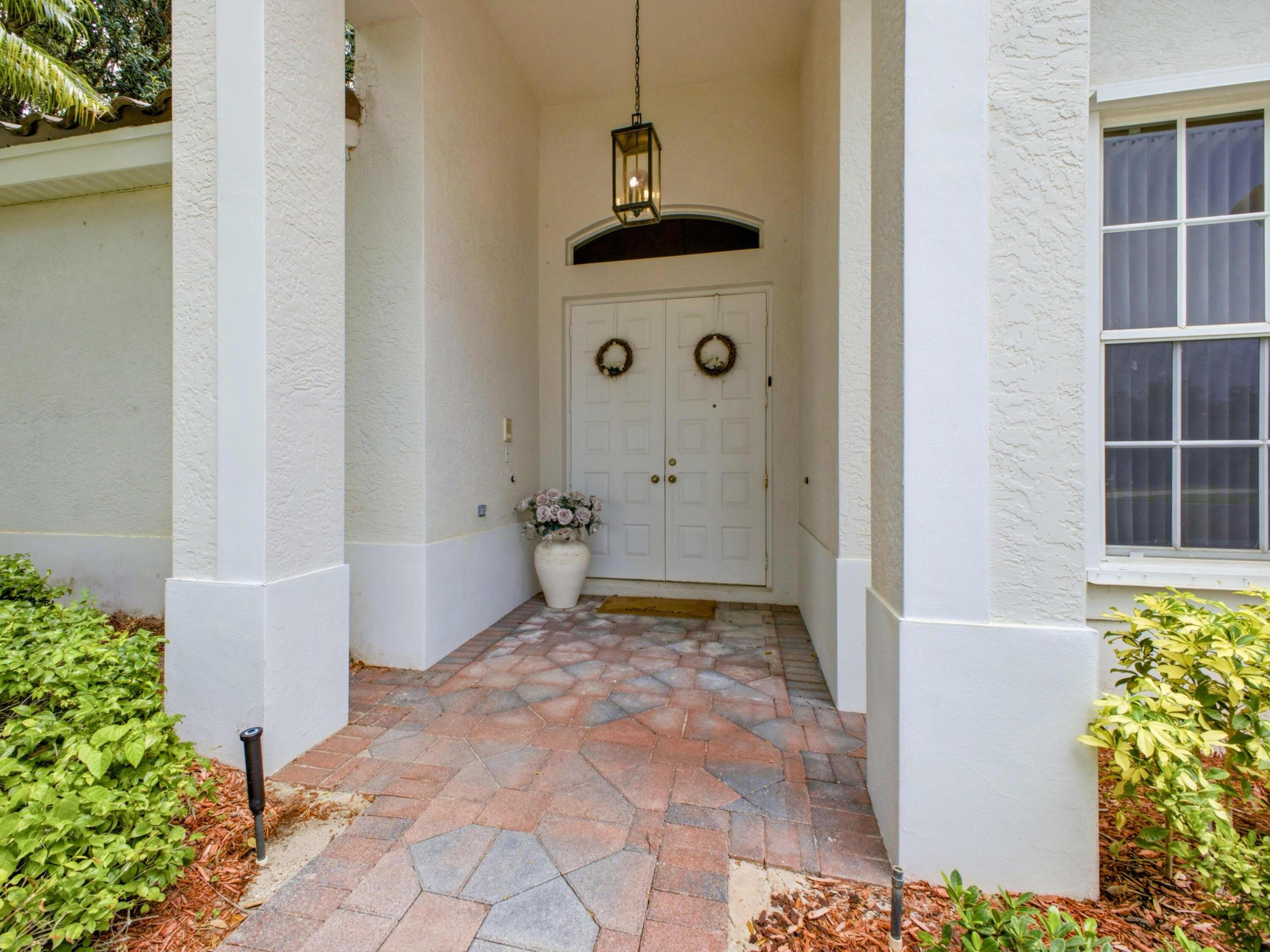 REGENCY LAKE ESTATES - Residential Lease