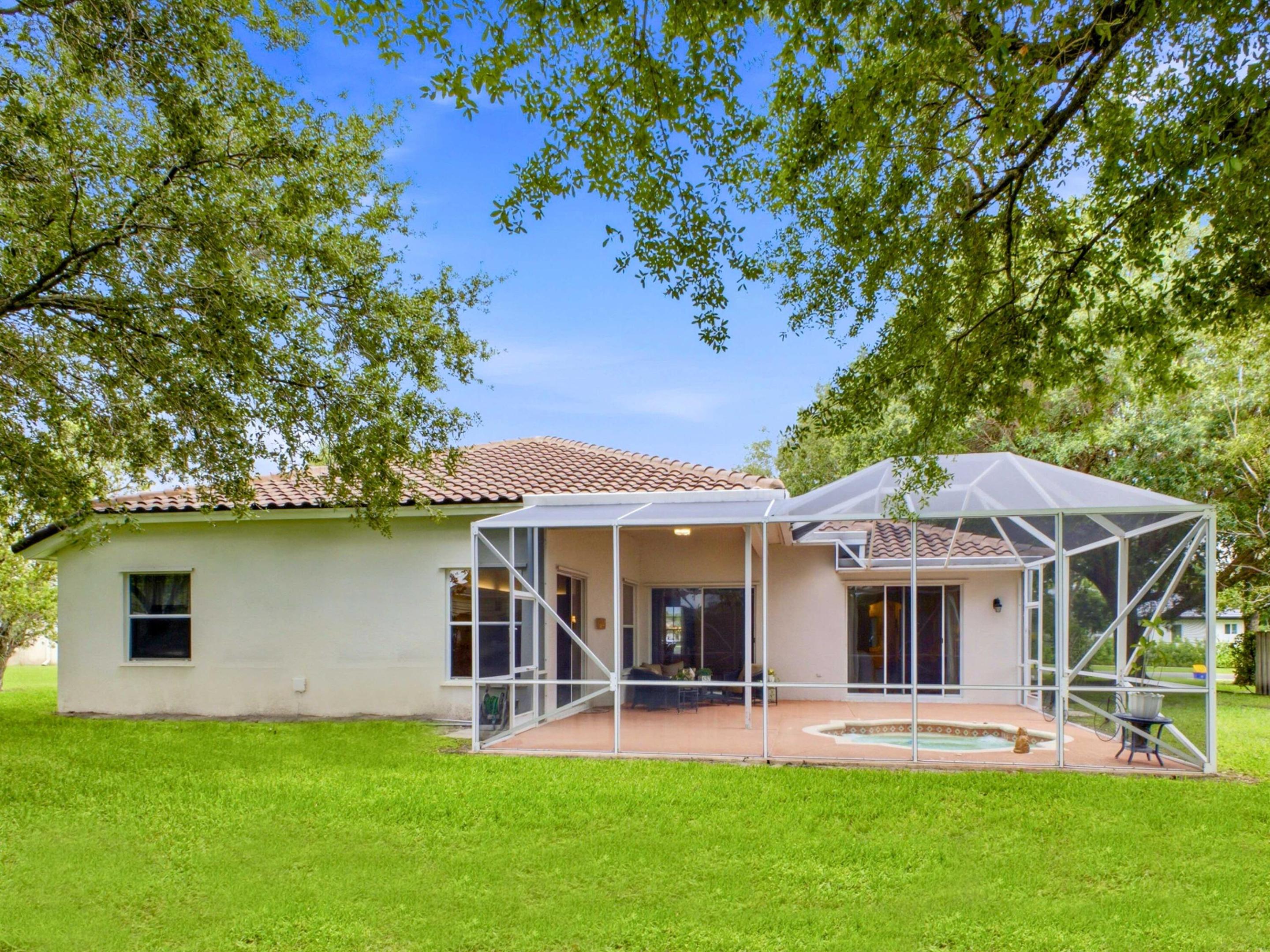 REGENCY LAKE ESTATES - Residential Lease