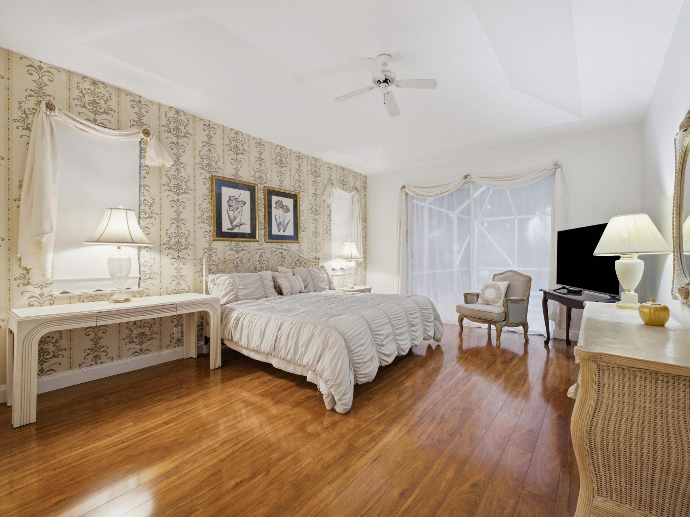 REGENCY LAKE ESTATES - Residential Lease