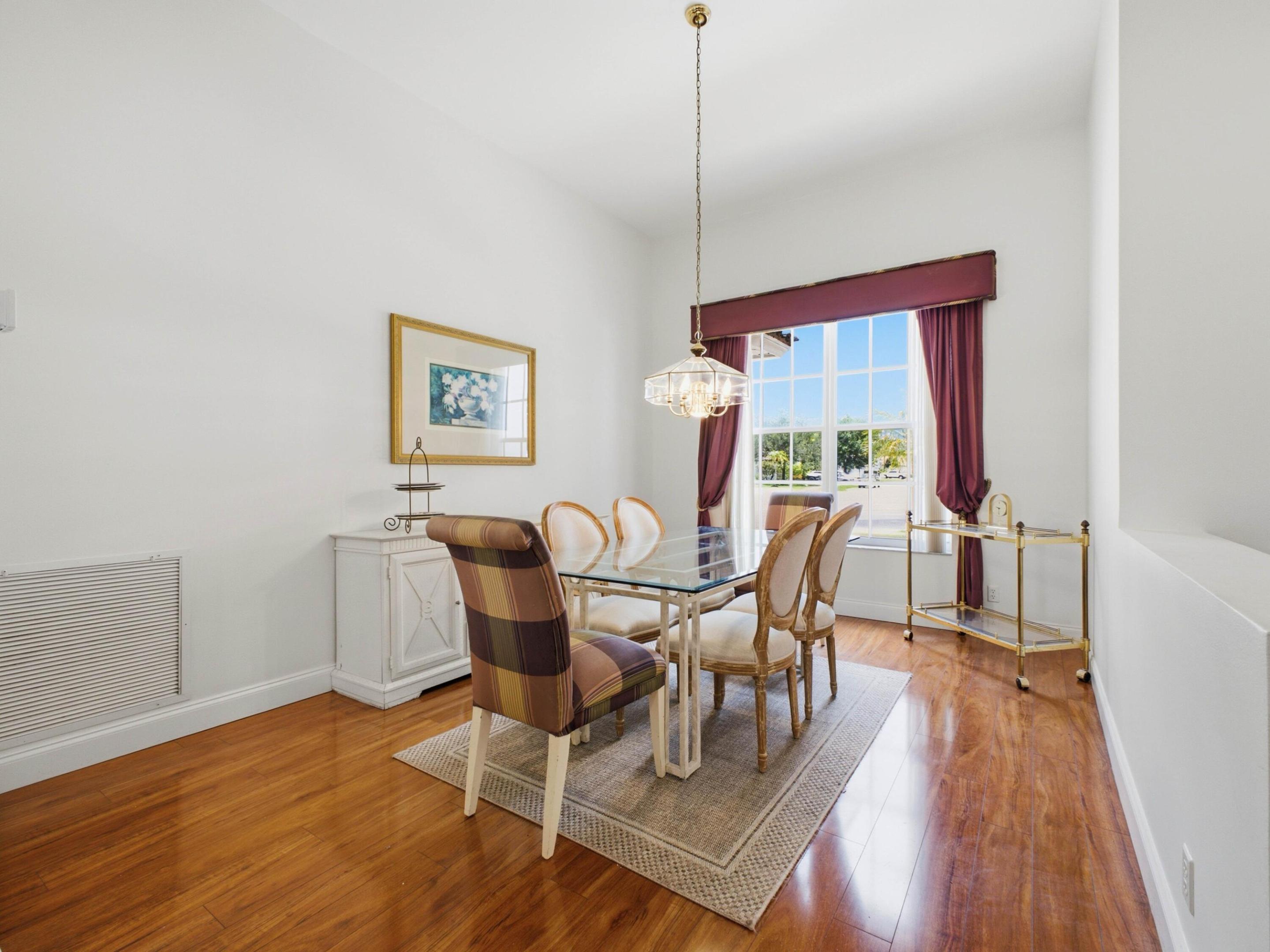 REGENCY LAKE ESTATES - Residential Lease