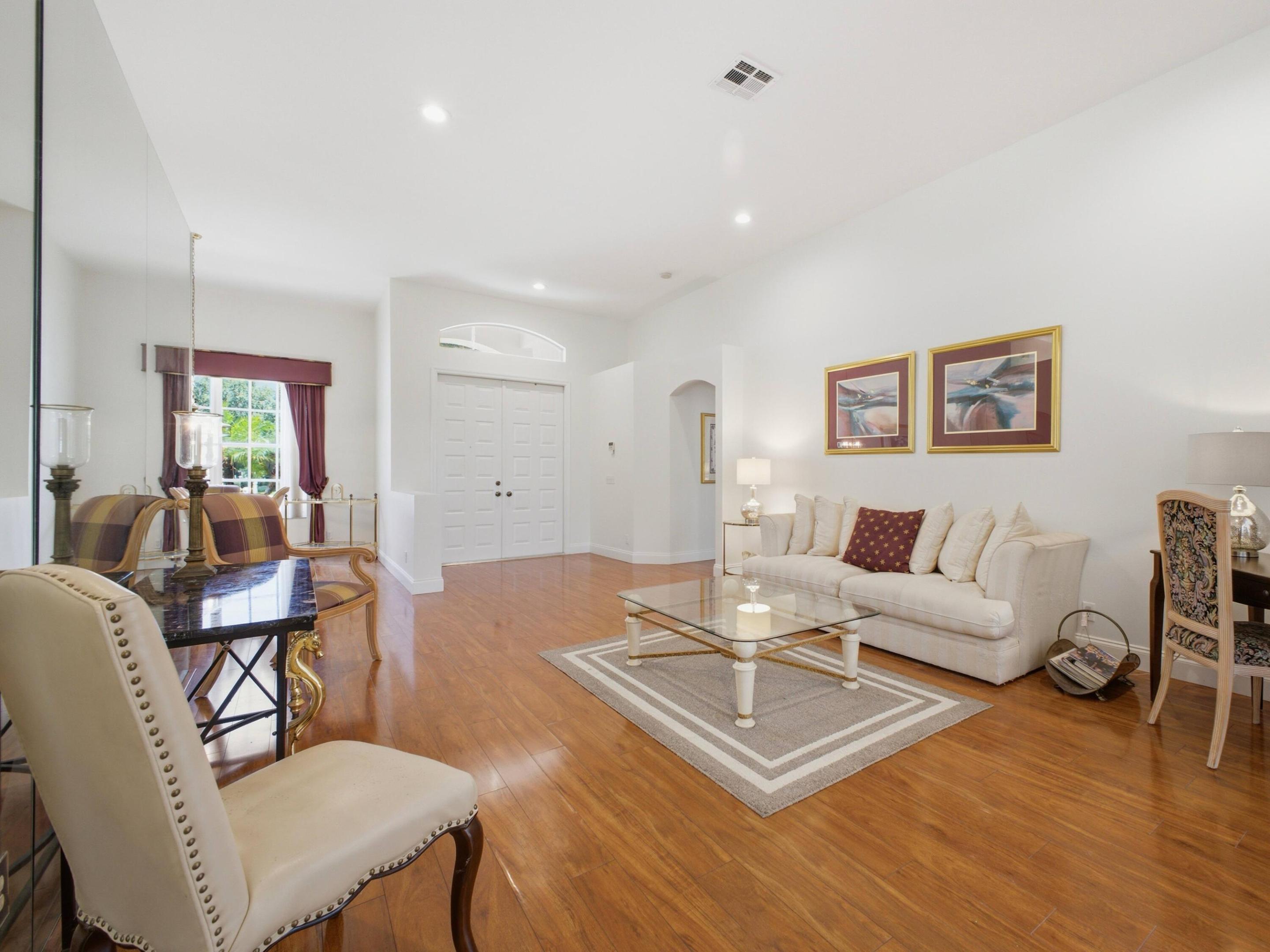 REGENCY LAKE ESTATES - Residential Lease