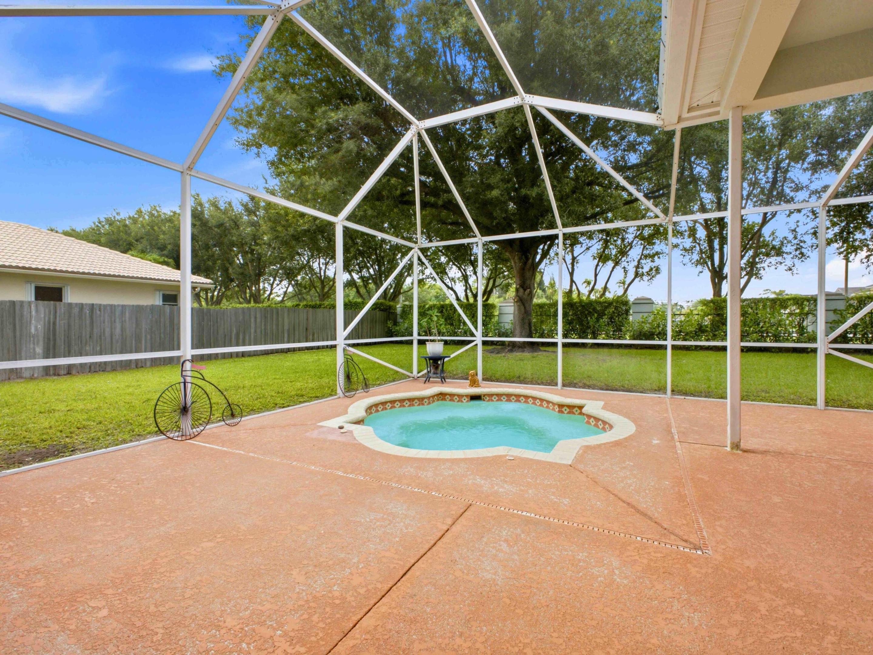 REGENCY LAKE ESTATES - Residential Lease