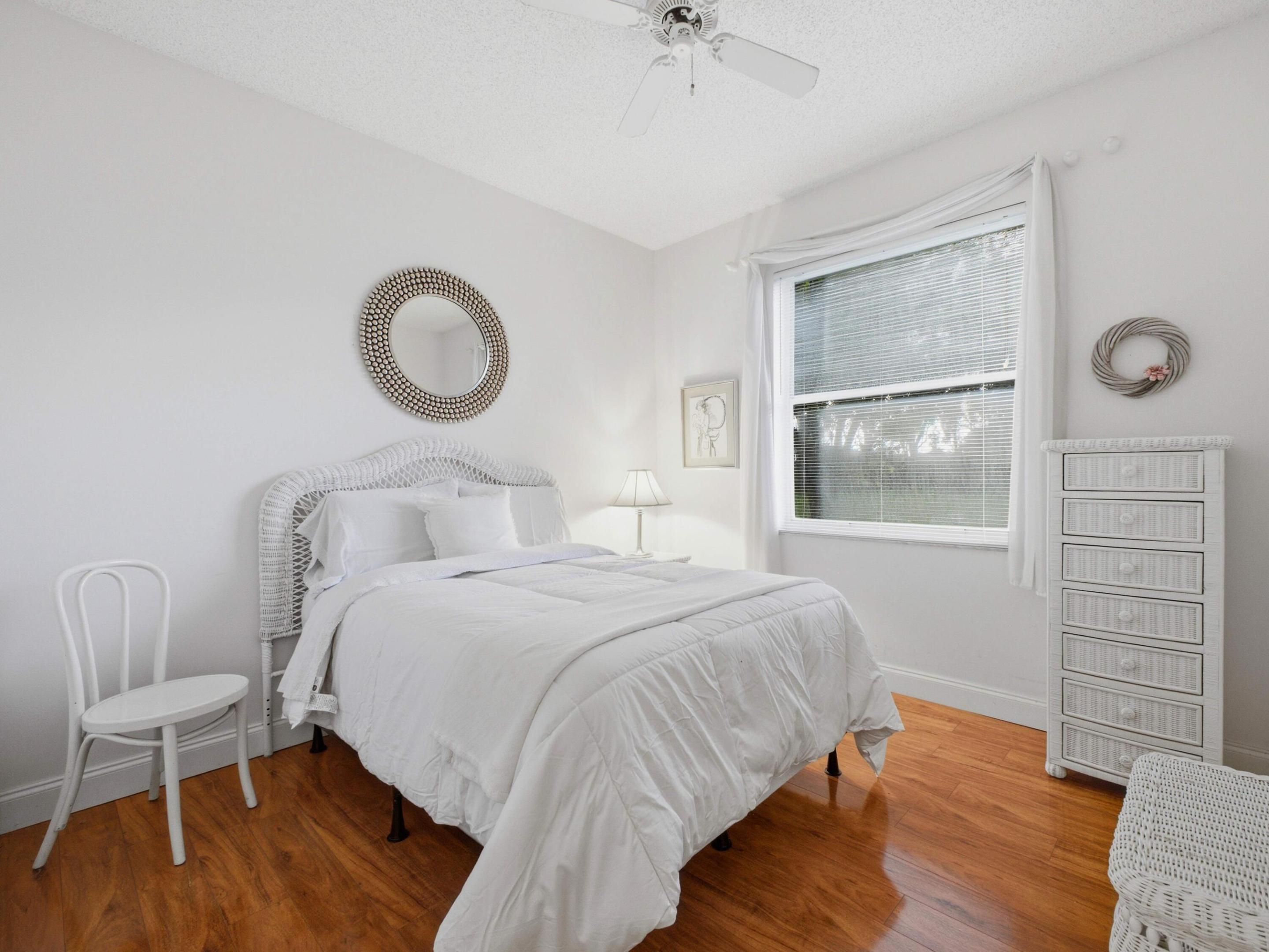 REGENCY LAKE ESTATES - Residential Lease