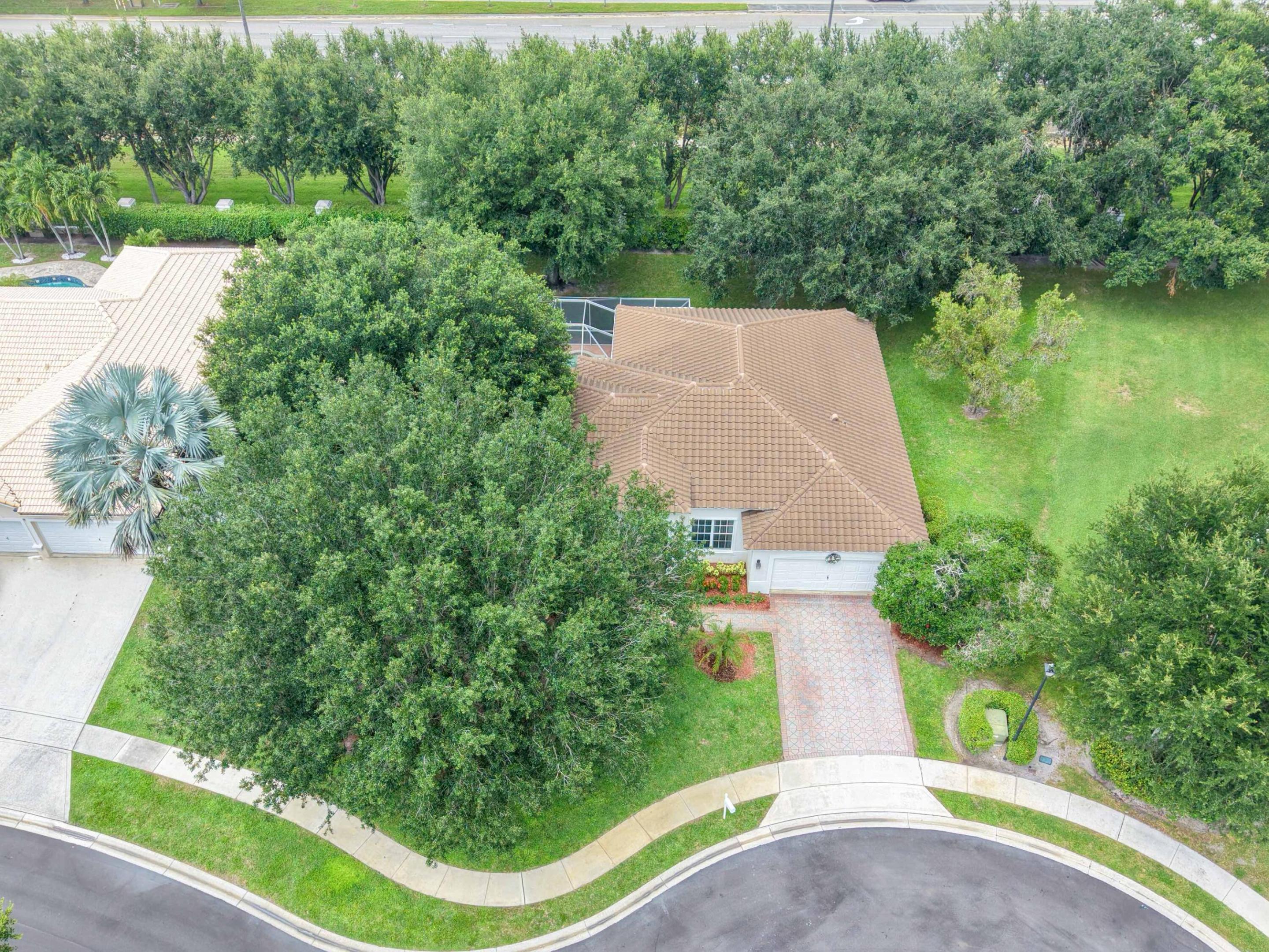 REGENCY LAKE ESTATES - Residential Lease