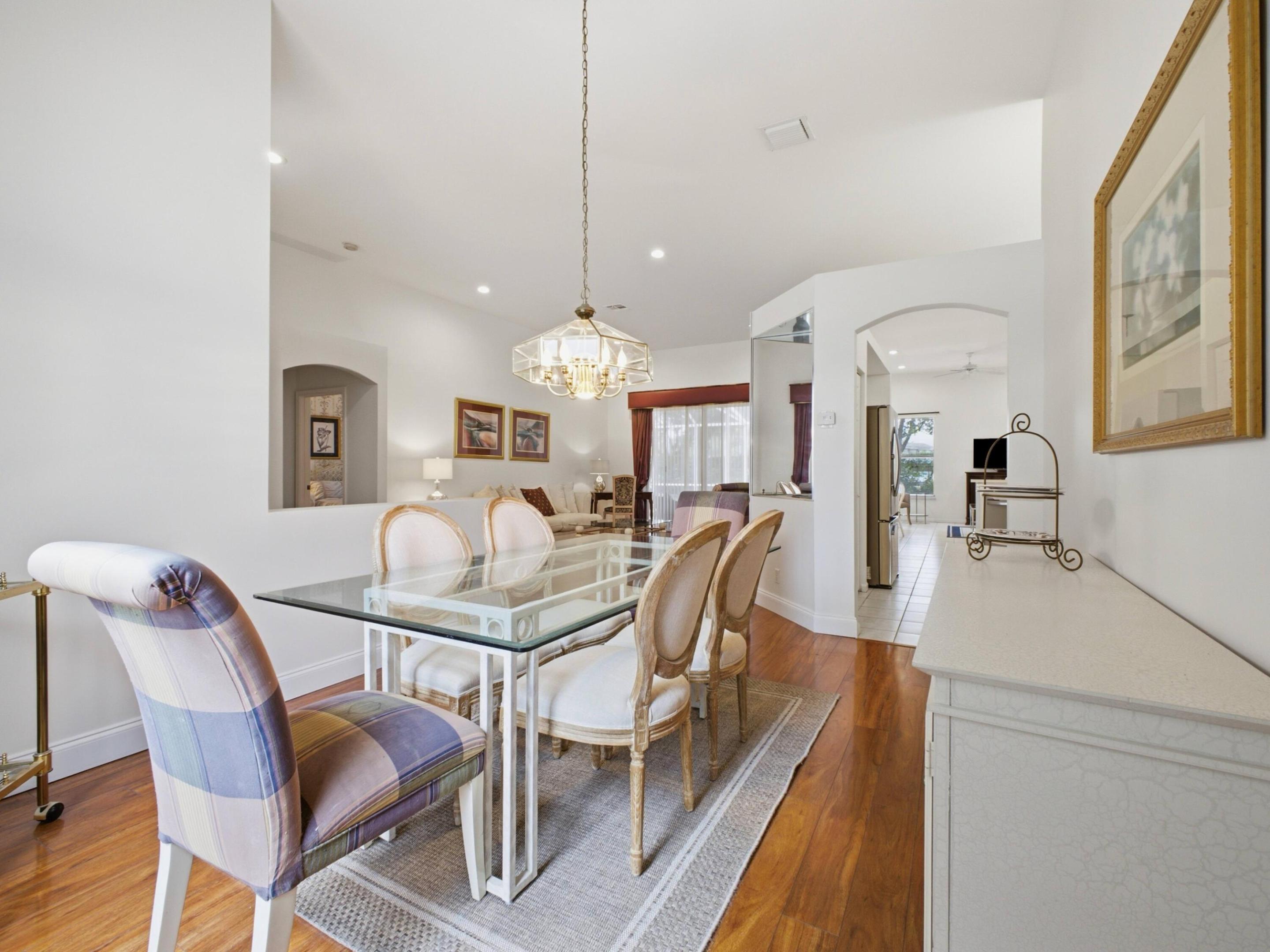REGENCY LAKE ESTATES - Residential Lease