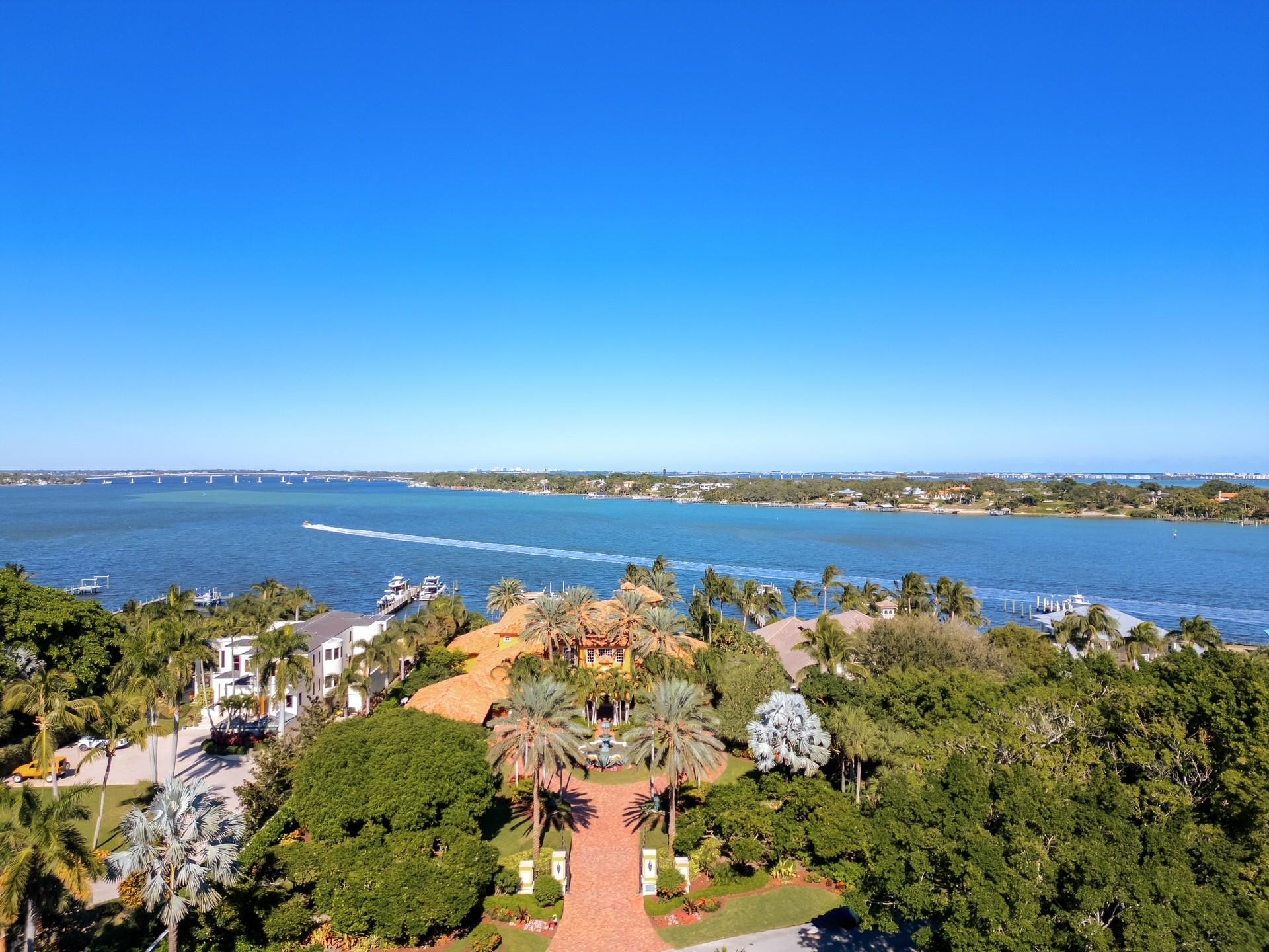 Willoughby Point - Residential