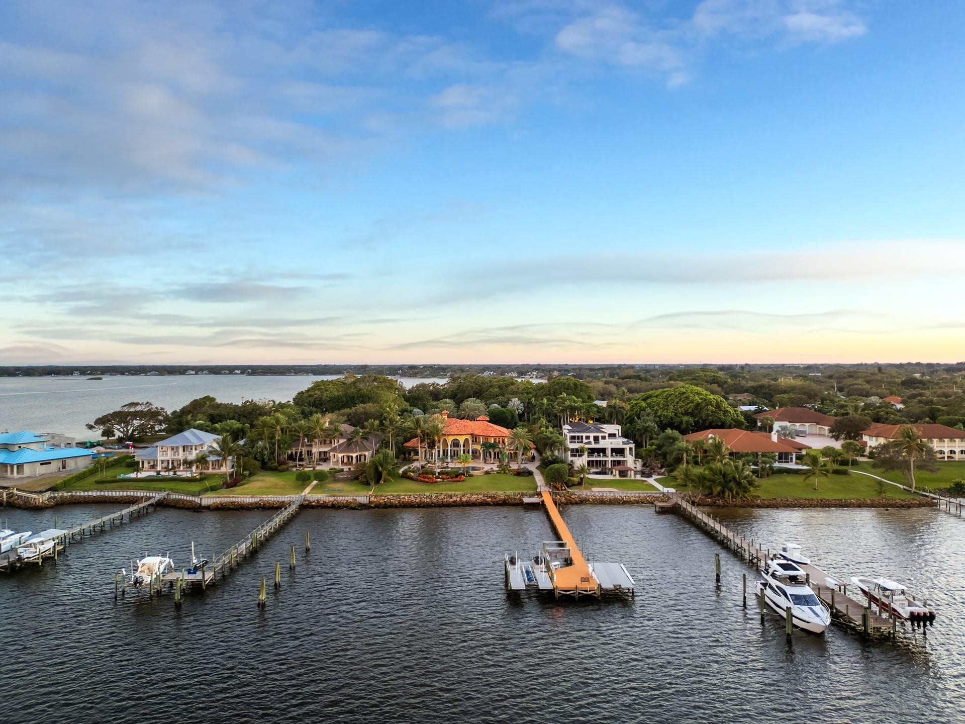 Willoughby Point - Residential